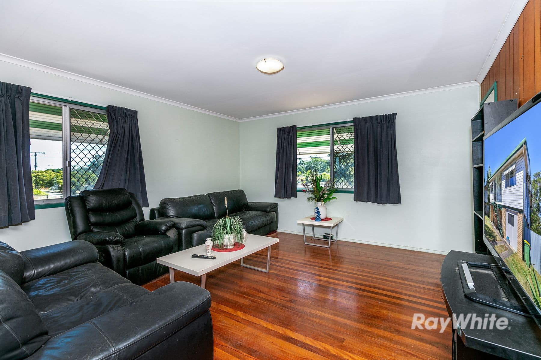47 Aquarius Drive, Kingston QLD 4114, Kingston - Thumbnail 2