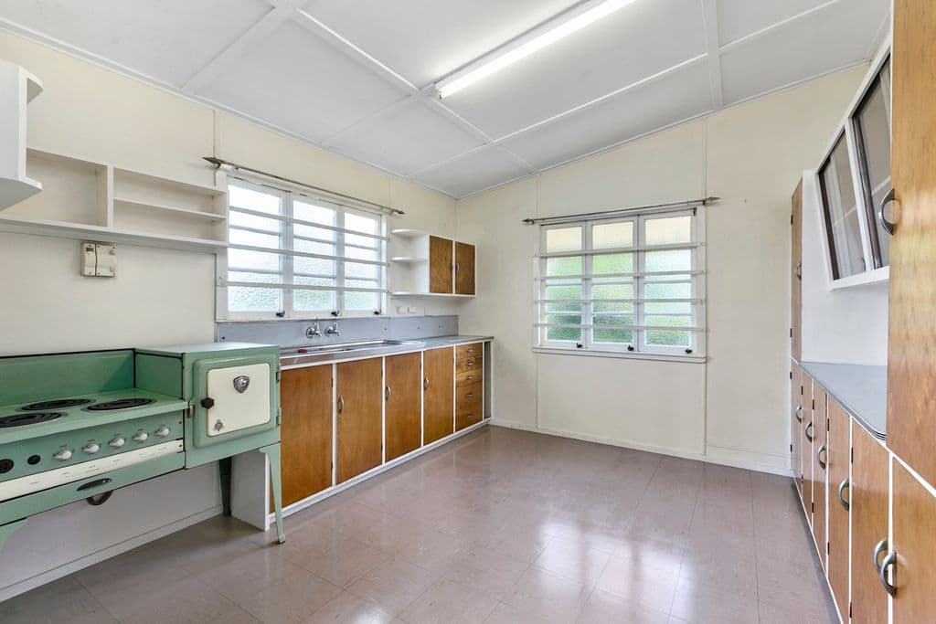 7 Ruby Avenue, Tarragindi QLD 4121, Tarragindi - Thumbnail 2