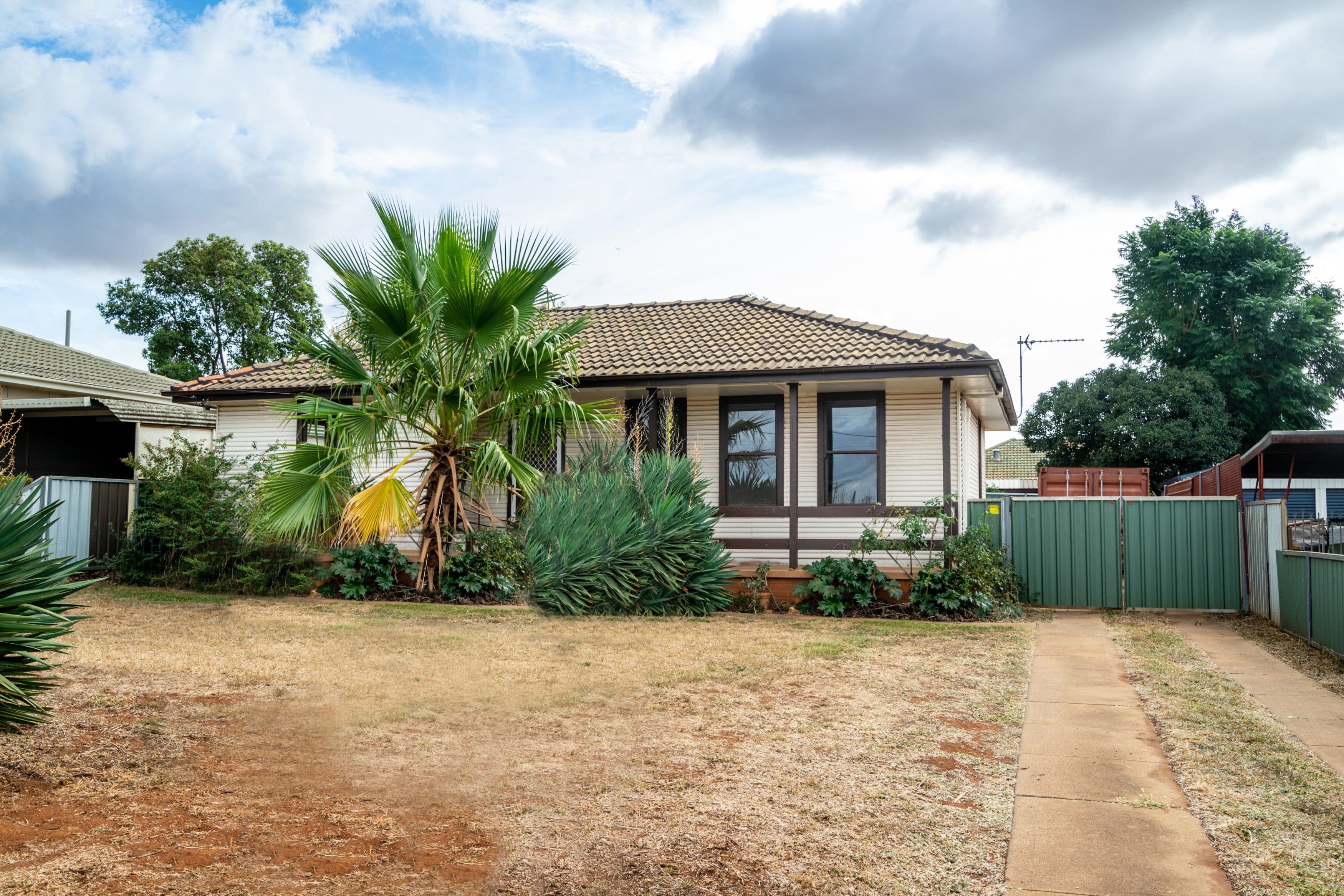 21 Spence Street, Dubbo - Image 1