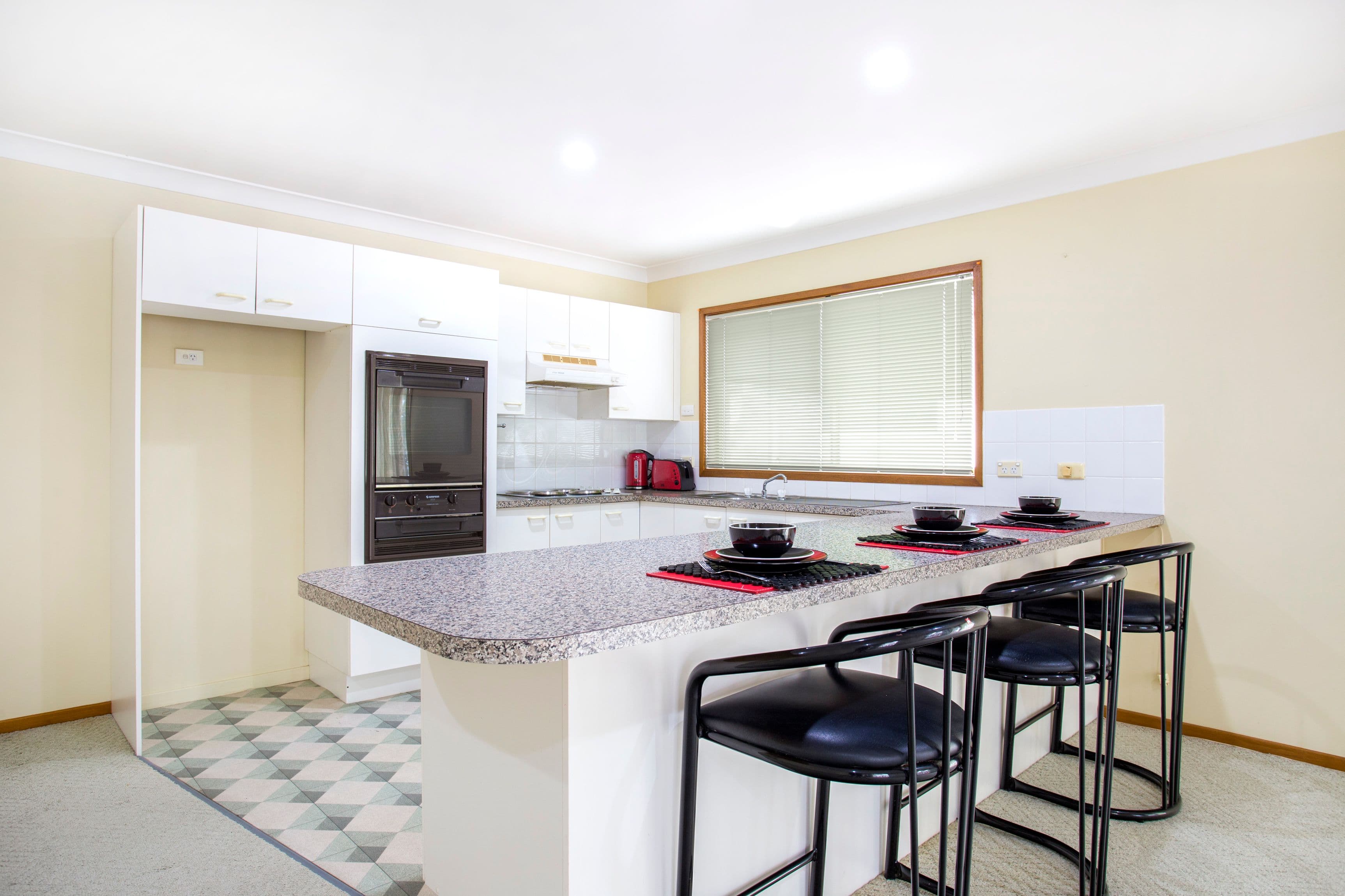 46 Kings Point Drive, Kings Point - Thumbnail 6