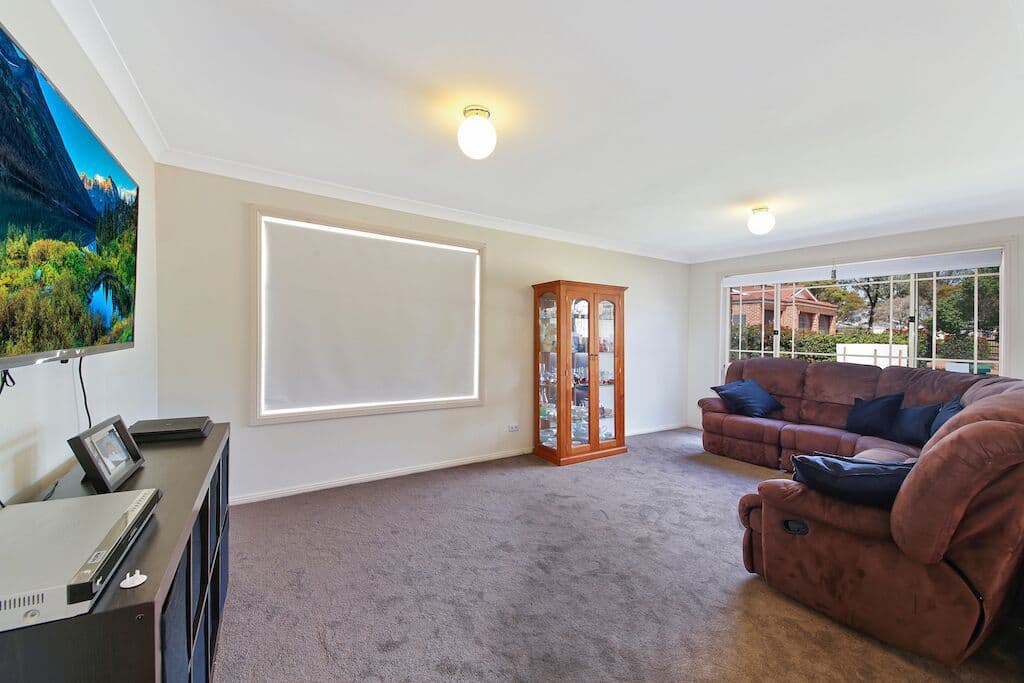 15 Mcgrath Place, Currans Hill - Thumbnail 2