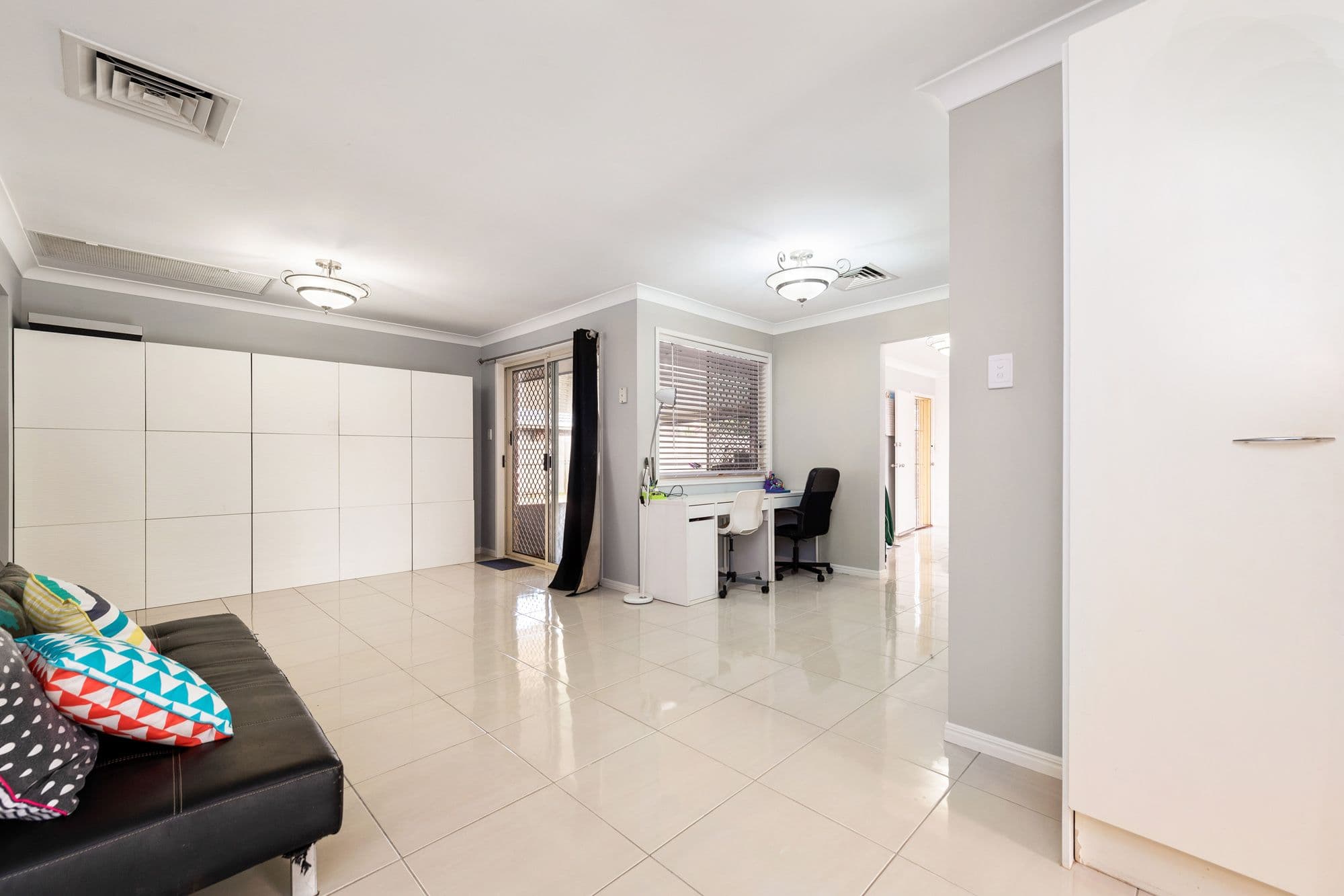 70 Nardie Street, Eight Mile Plains QLD 4113, Eight Mile Plains - Thumbnail 7