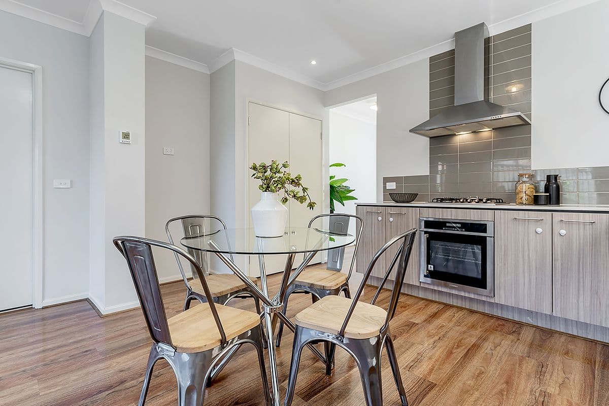 5 Versant Drive, Craigieburn VIC 3064, Craigieburn - Thumbnail 4