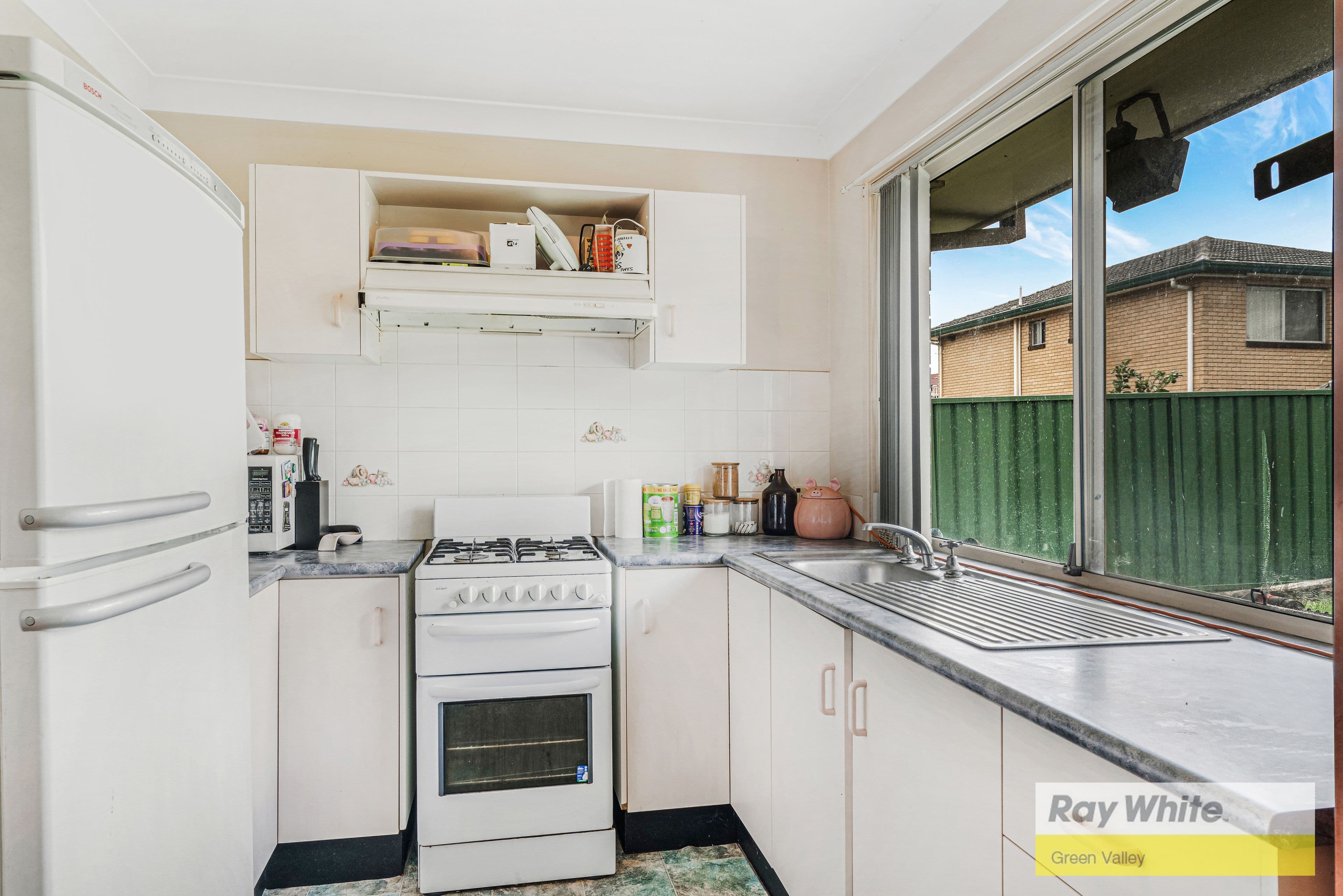 37 Esk Avenue, Green Valley NSW 2168, Green Valley - Thumbnail 5