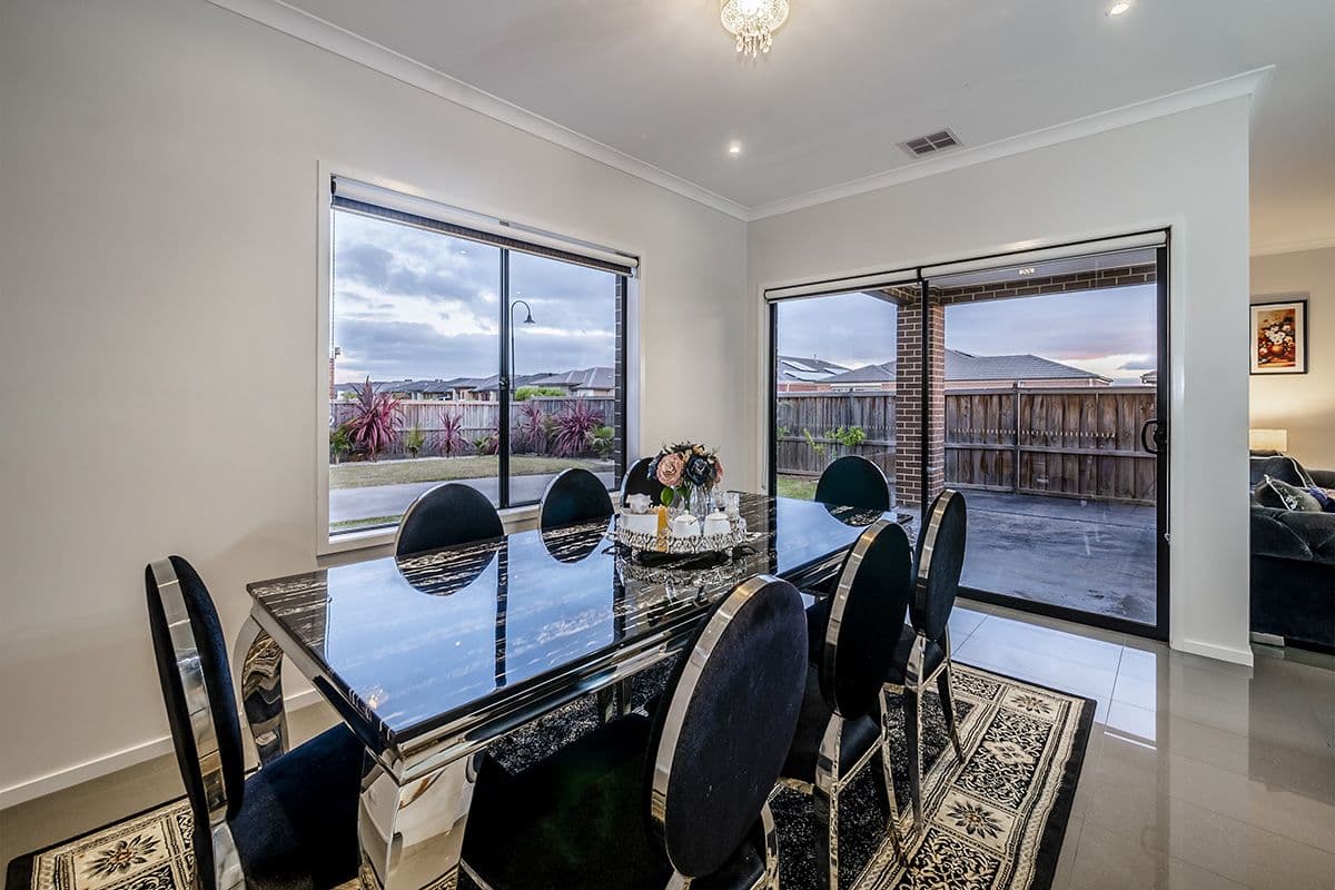 14 Gabitt Street, Cranbourne East VIC 3977, Cranbourne East - Thumbnail 6
