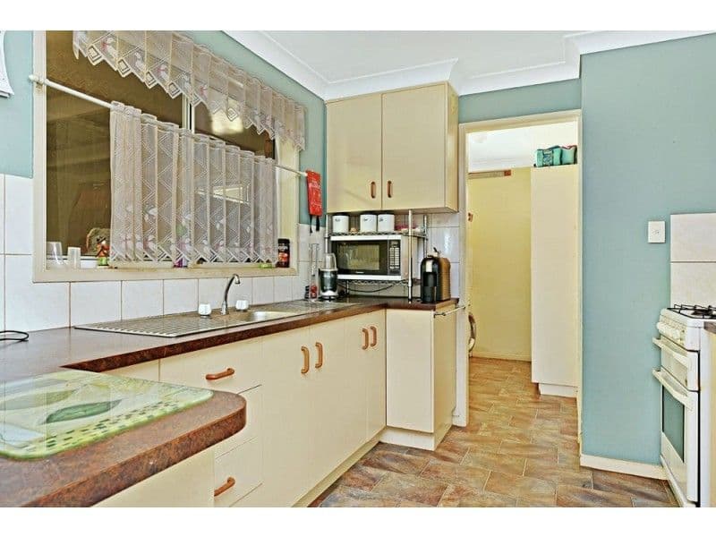 7 Moore Crescent, Wilsonton QLD 4350, Wilsonton - Thumbnail 4