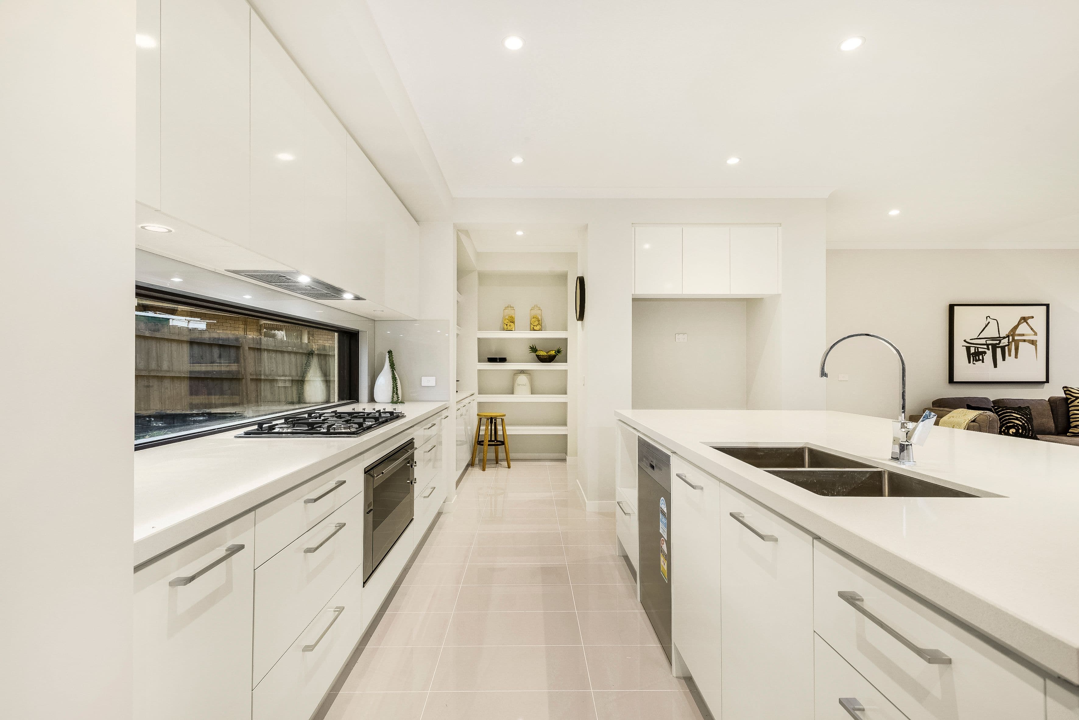13 Viggers Parade, Glen Waverley VIC 3150, Glen Waverley - Thumbnail 2