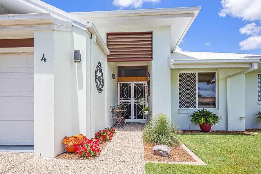 4 Schooner Court, Banksia Beach QLD 4507, Banksia Beach - Thumbnail 2