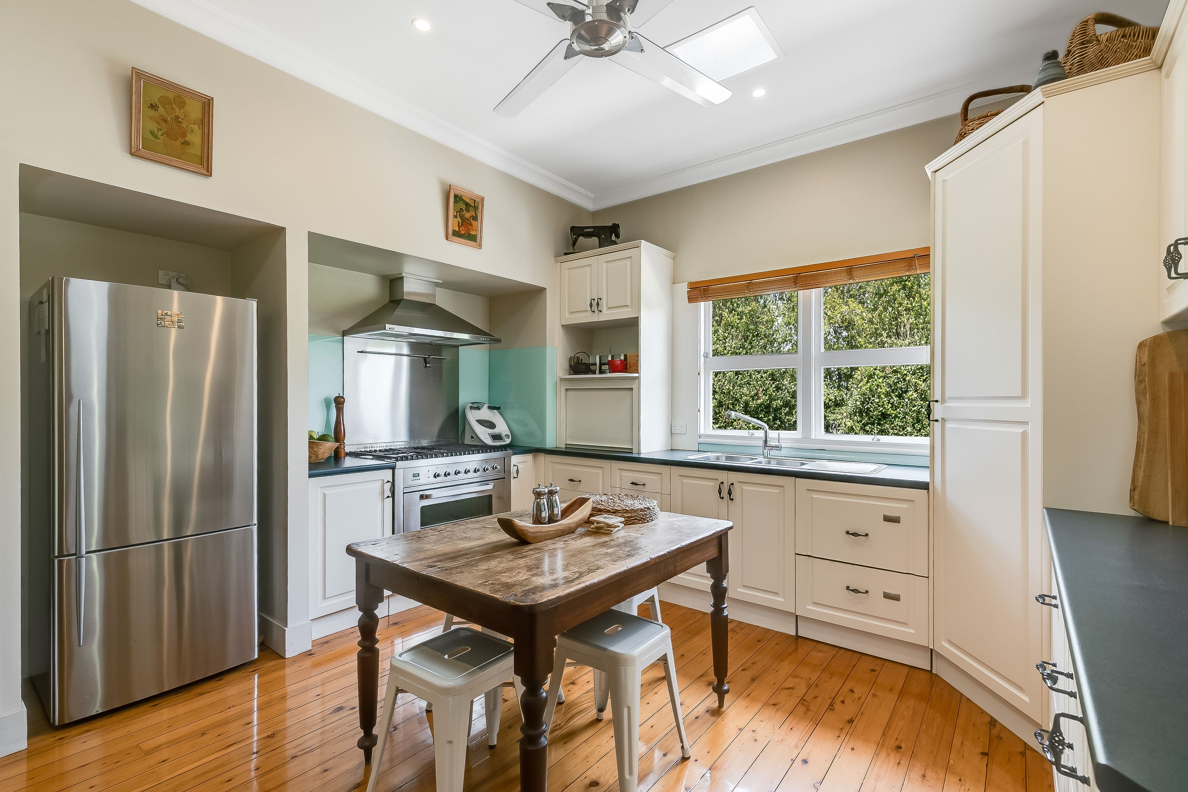 8 Beatty Street, Mount Lofty QLD 4350, Mount Lofty - Thumbnail 3