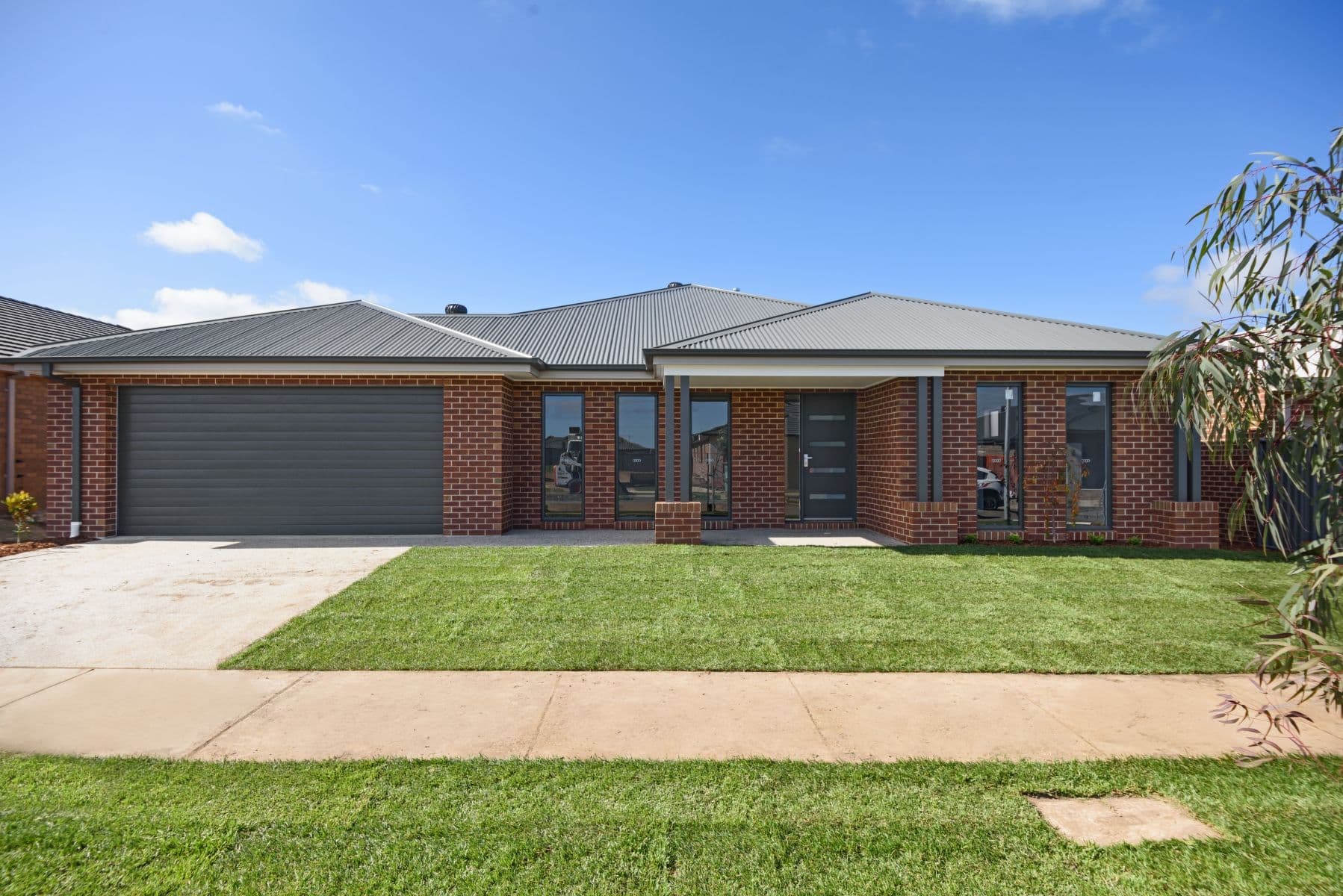 28 Roscommon Avenue, Alfredton VIC 3350, Alfredton - Image 1