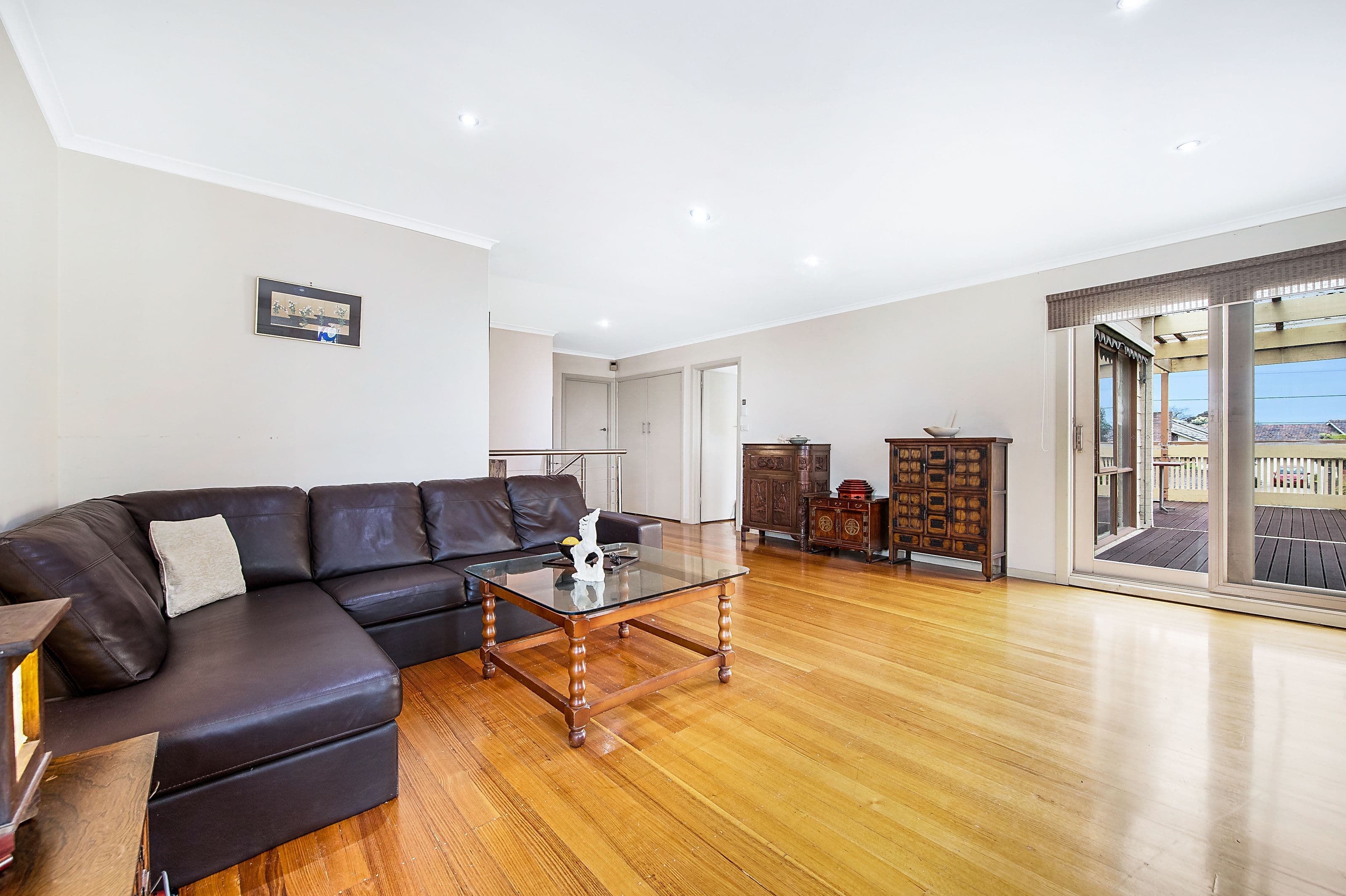 49 Essex Road, Mount Waverley VIC 3149, Mount Waverley - Thumbnail 3