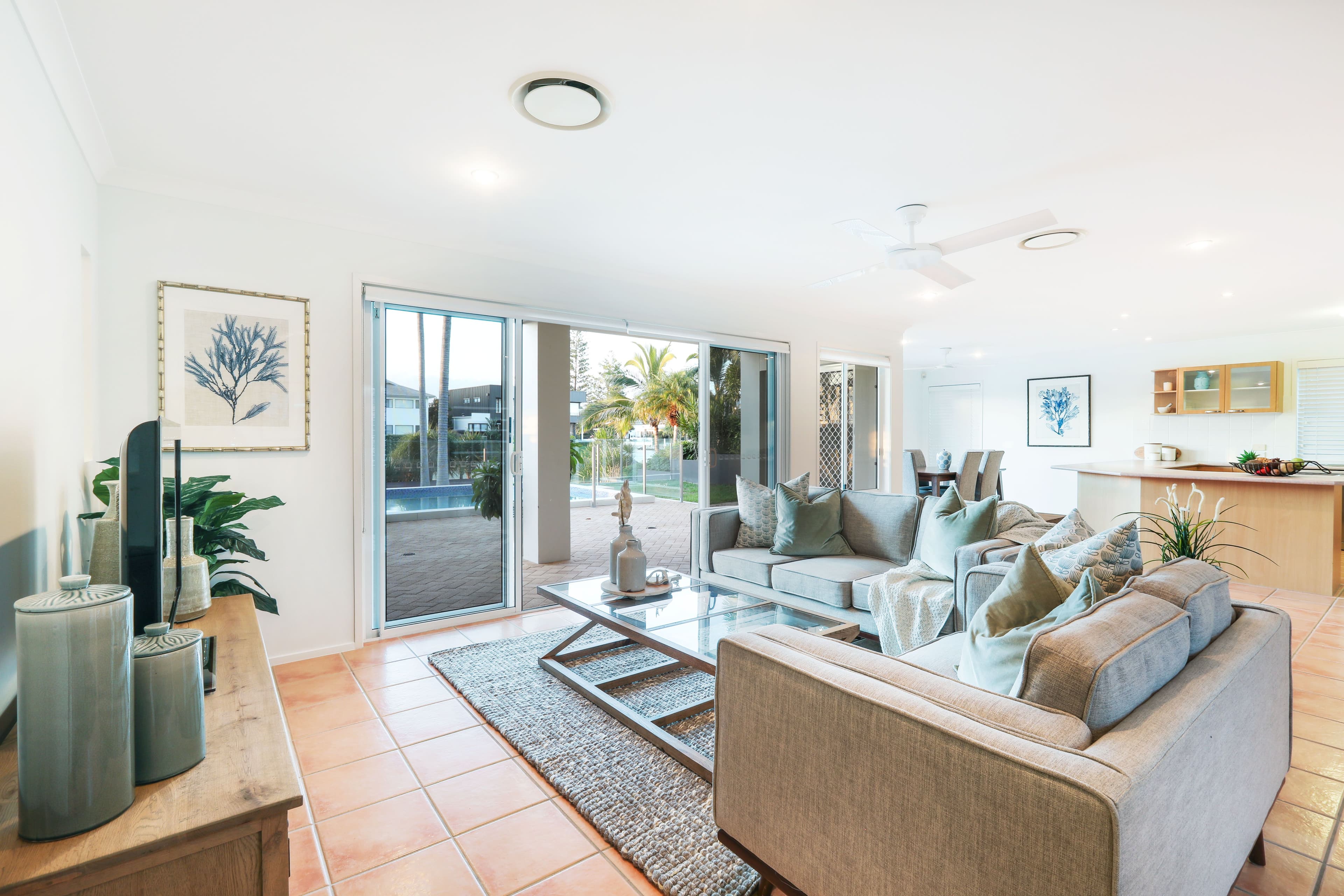 29 Andrea Avenue, Broadbeach Waters QLD 4218, Broadbeach Waters - Thumbnail 7