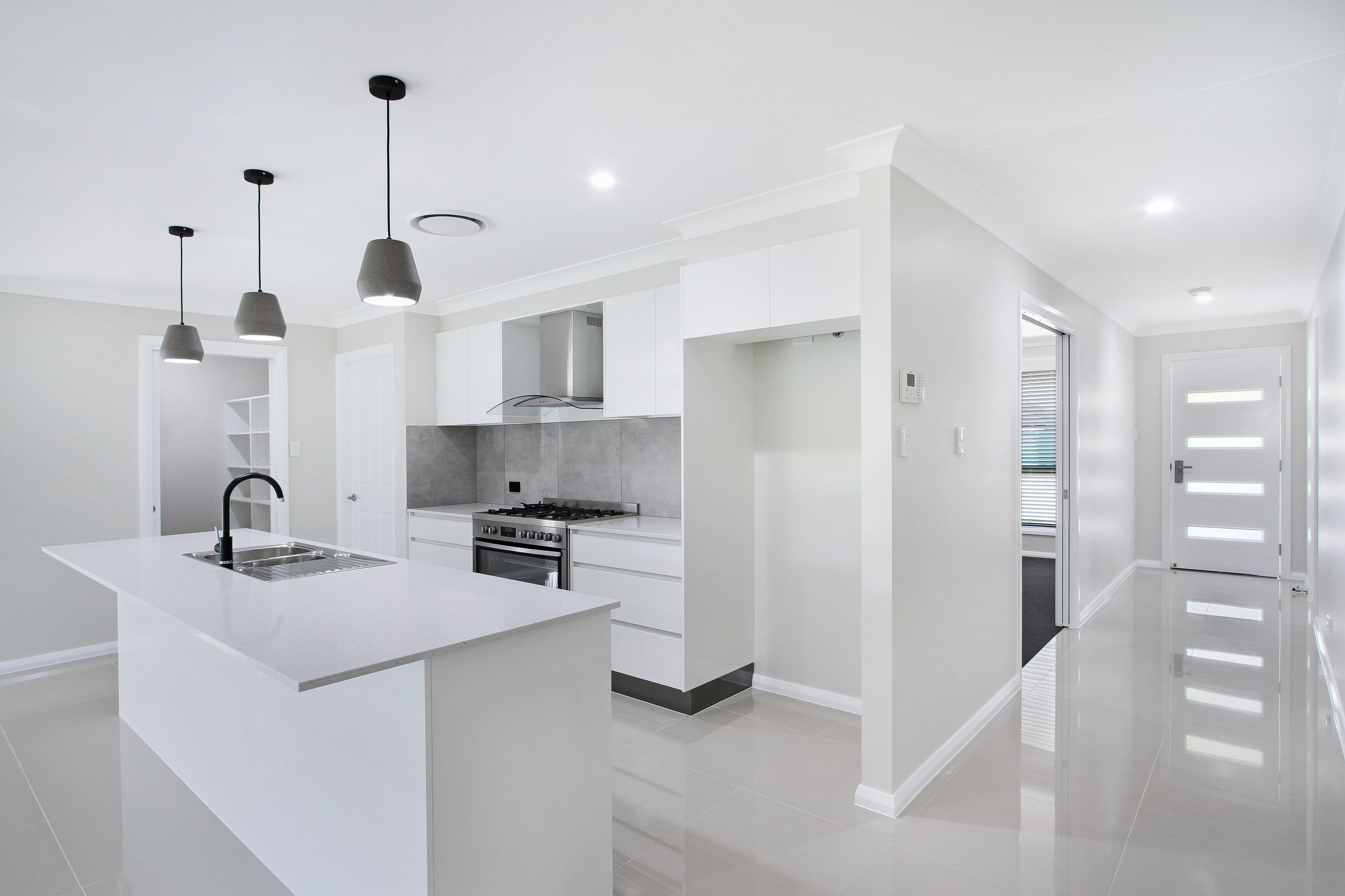 39 Kingham Street, Tamworth NSW 2340, Tamworth - Thumbnail 2