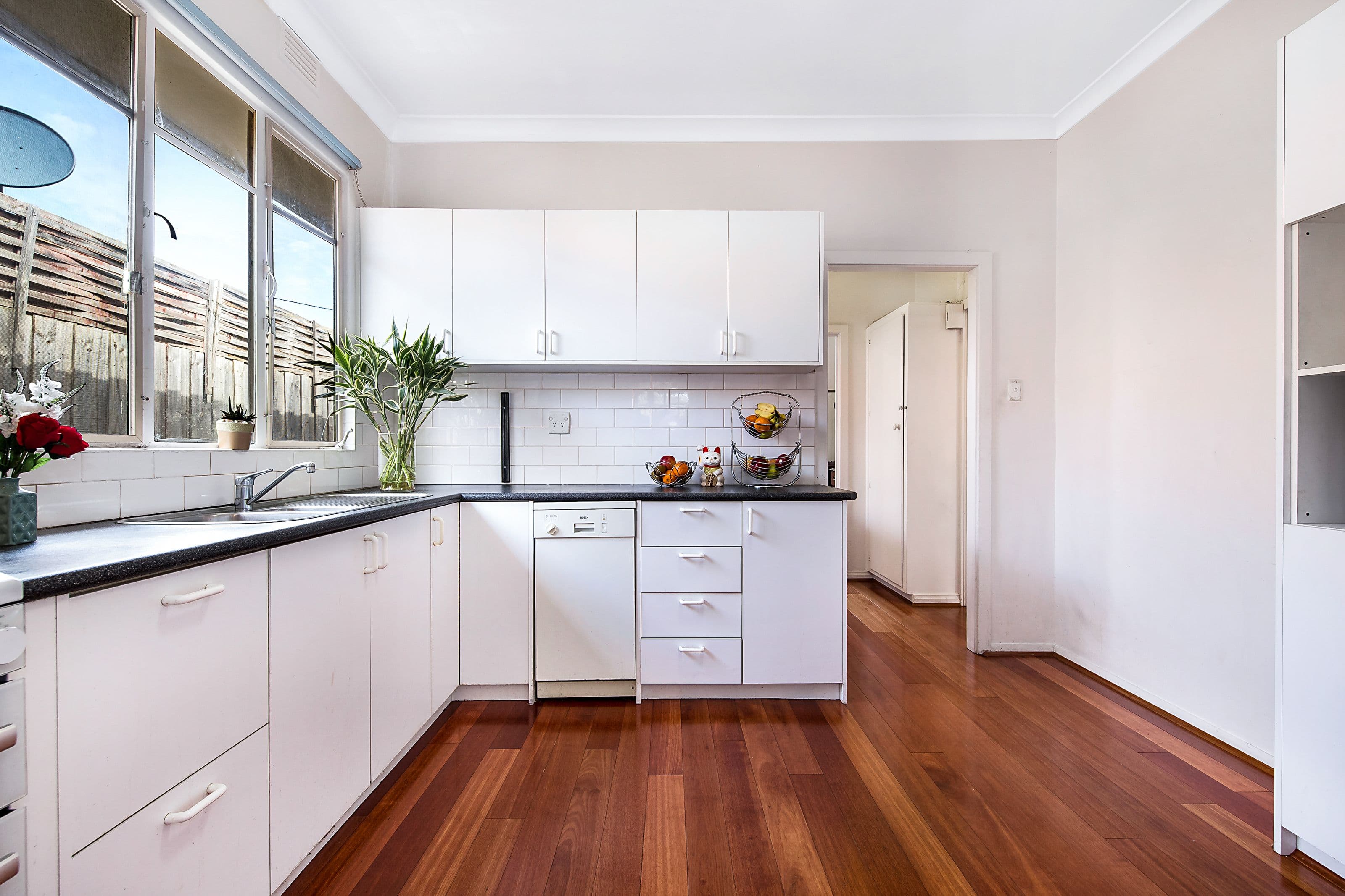 6 Myora Court, Chadstone VIC 3148, Chadstone - Thumbnail 3