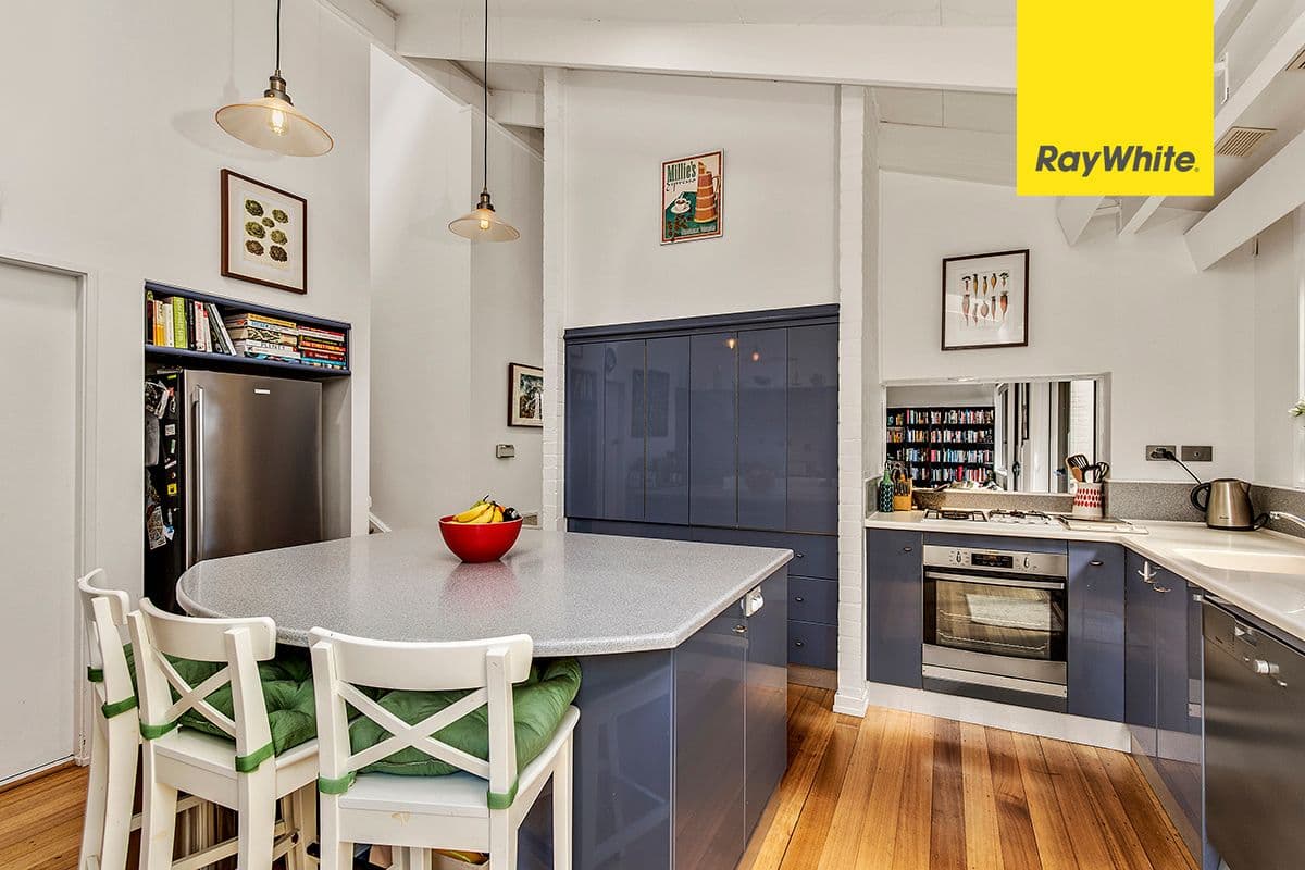 13 Bussell Crescent, Cook ACT 2614, Cook - Thumbnail 6
