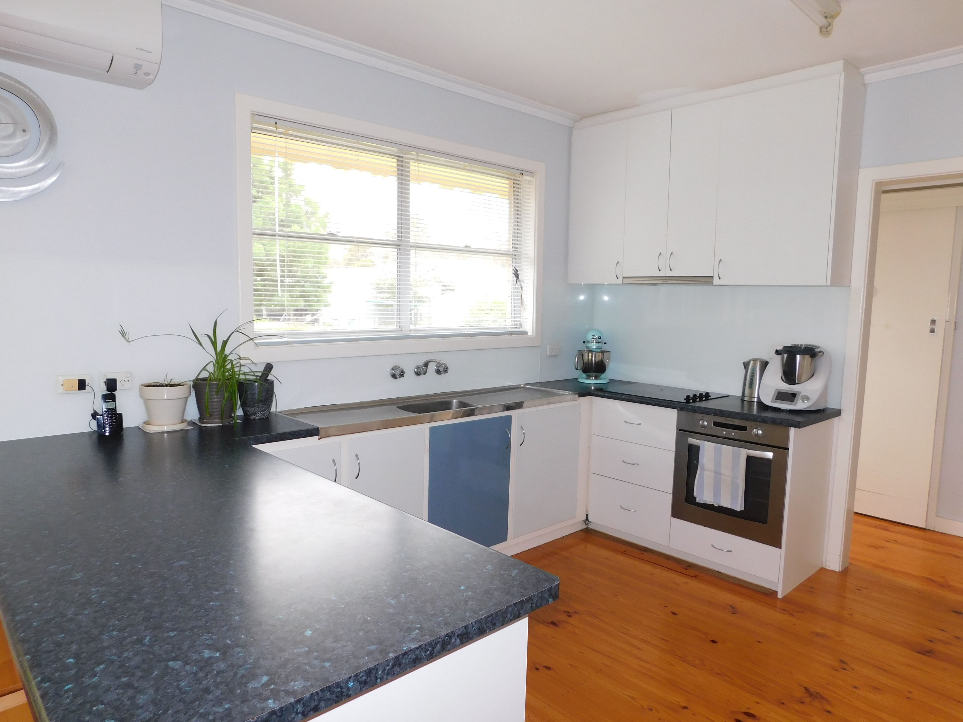 8 Wirrega Road, Mundulla SA 5270, Mundulla - Thumbnail 3