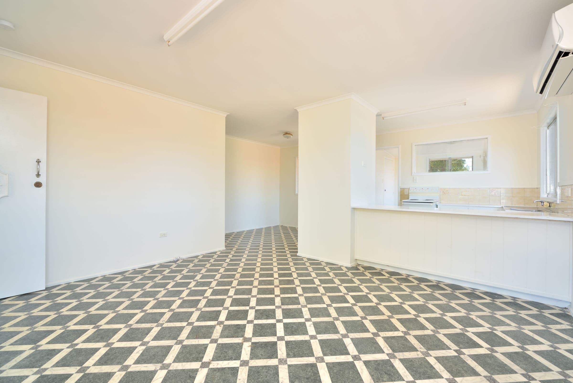 26 Wistari Street, Clinton QLD 4680, Clinton - Thumbnail 3