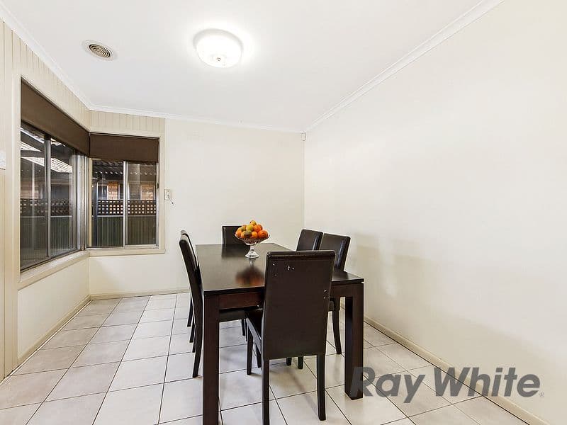 12 Obrien Drive, St Albans VIC 3021, St Albans - Thumbnail 4
