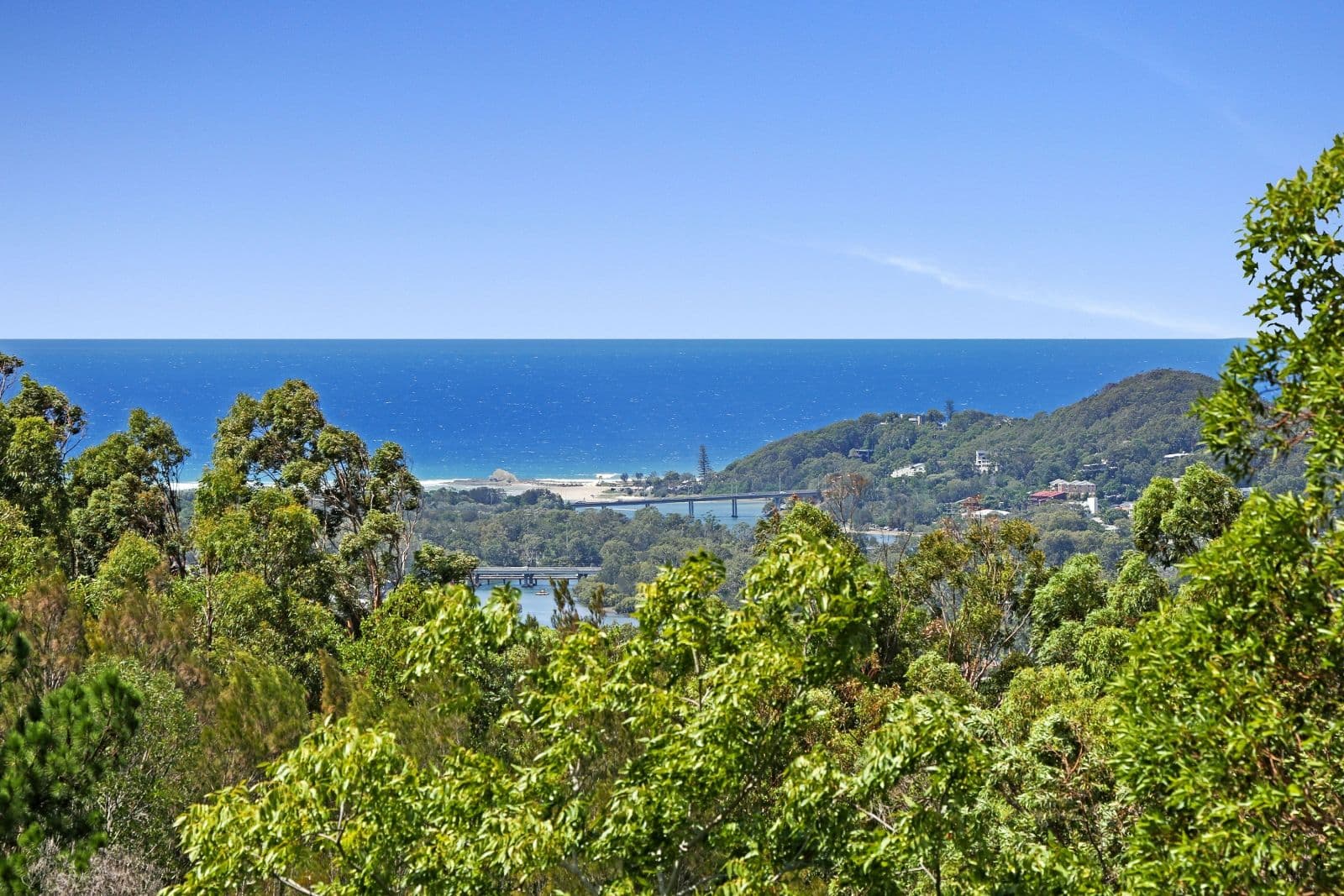 214 Simpsons Road, Currumbin Waters QLD 4223, Currumbin Waters - Thumbnail 3