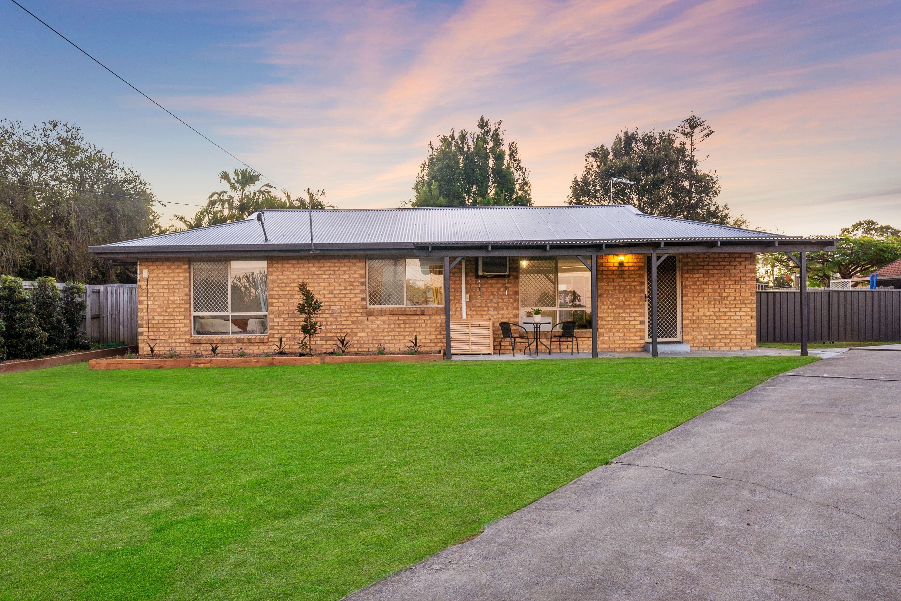 11 Coora Court, Hillcrest QLD 4118, Hillcrest - Image 1