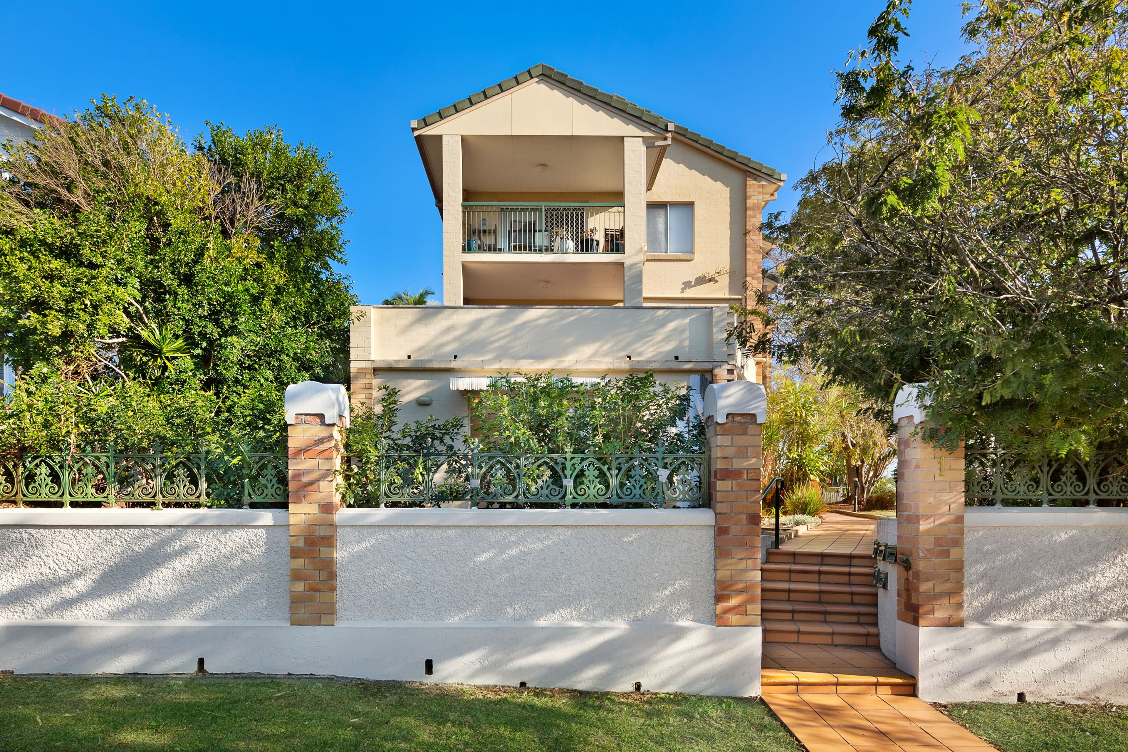 1 Gray Road, West End QLD 4101, West End - Image 1