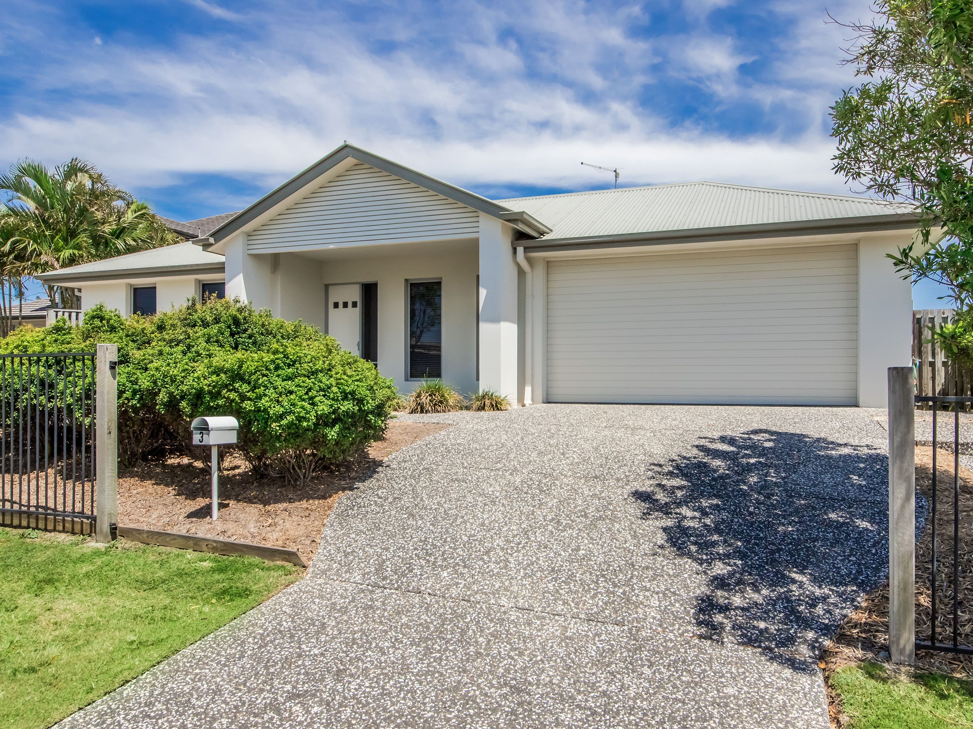 3 Freeling Place, Oxenford QLD 4210, Oxenford - Image 1