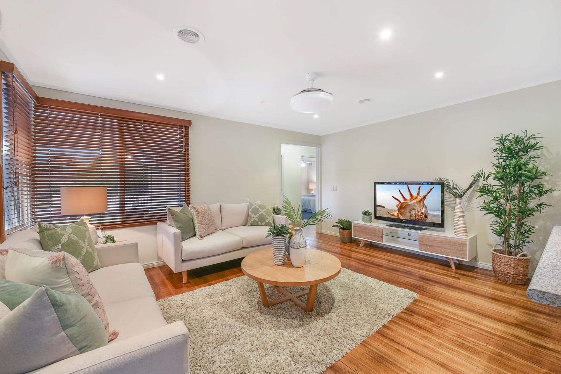 6 Garnet Court, Hampton Park VIC 3976, Hampton Park - Thumbnail 2