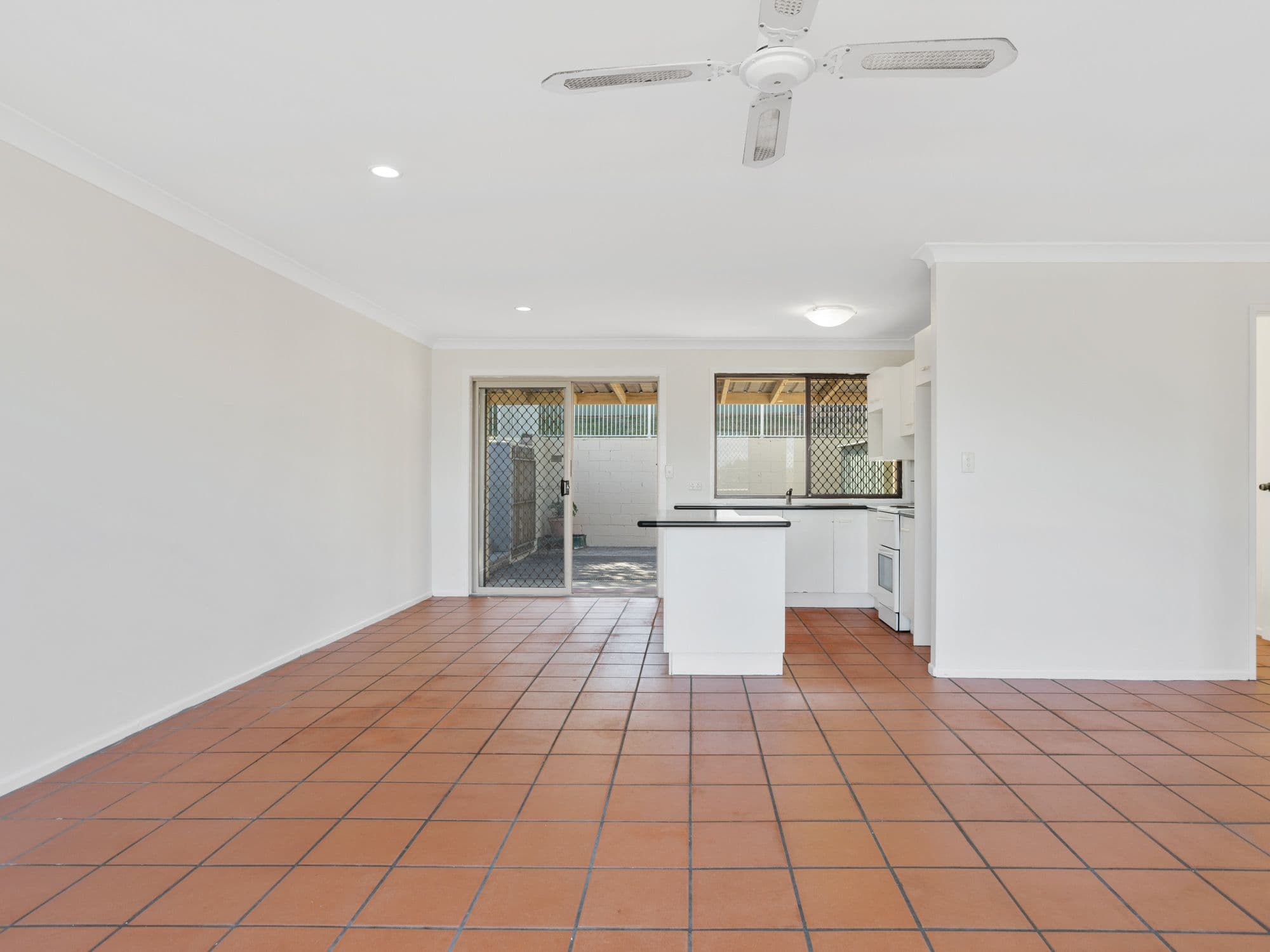 2 Lanty Street, Southport QLD 4215, Southport - Thumbnail 5