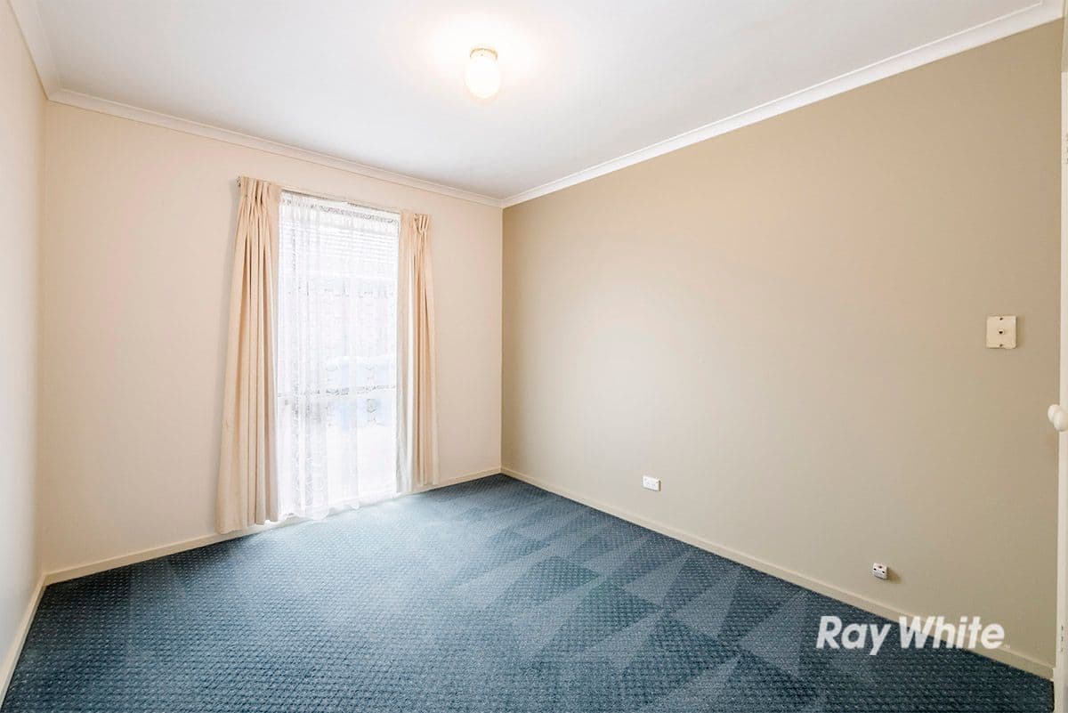 12 Hoop Pine Court, Cranbourne North VIC 3977, Cranbourne North - Thumbnail 4