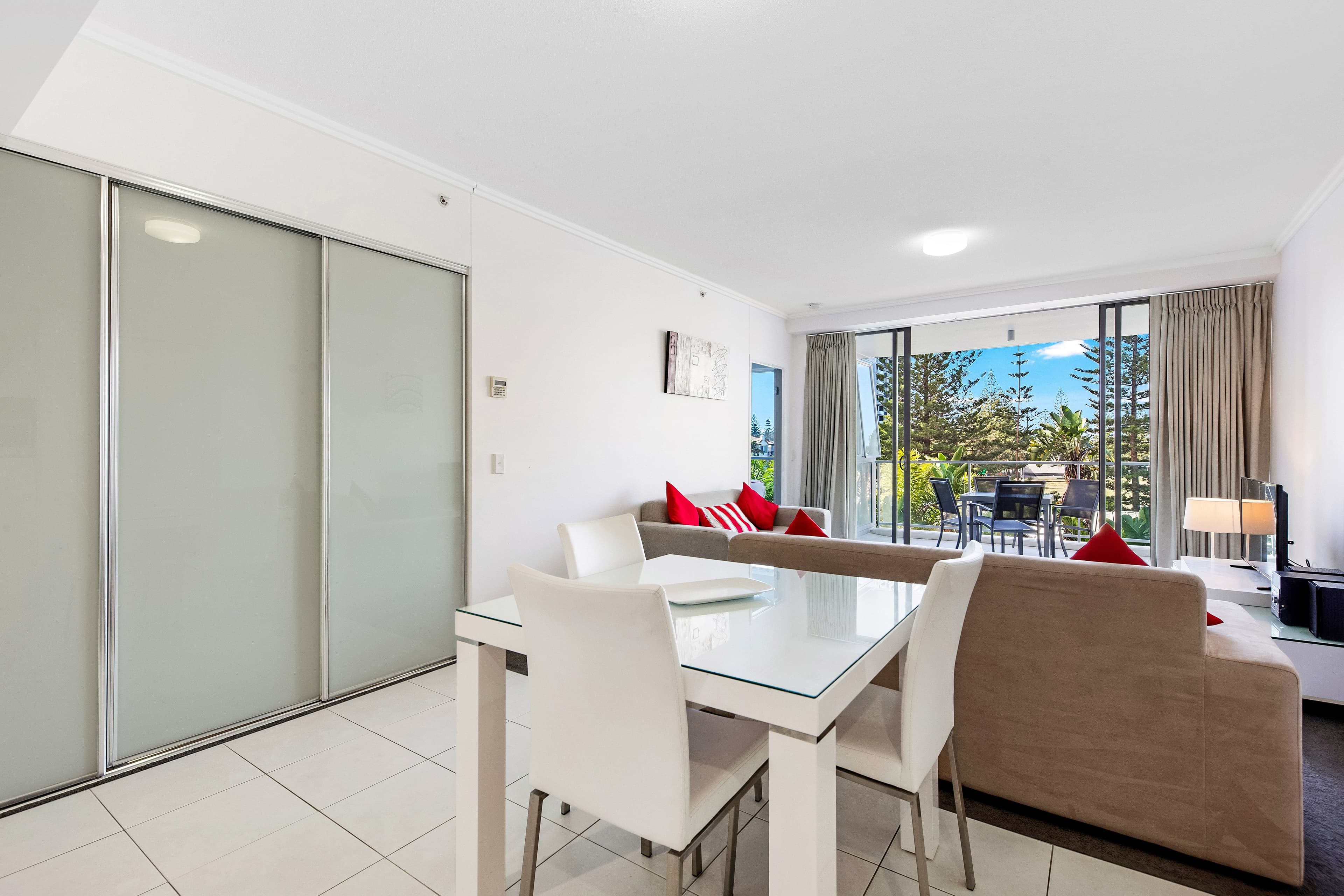 23 Ocean Pacific 25 Surf Parade, Broadbeach QLD 4218, Broadbeach - Thumbnail 4