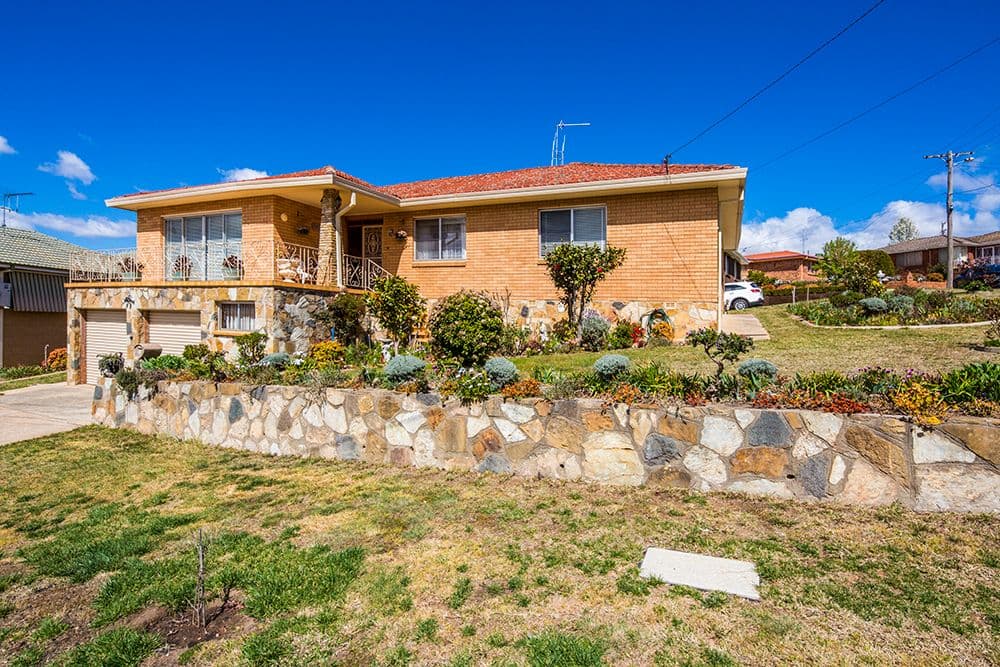 19 Cassinia Street, Queanbeyan NSW 2620, Queanbeyan - Image 1
