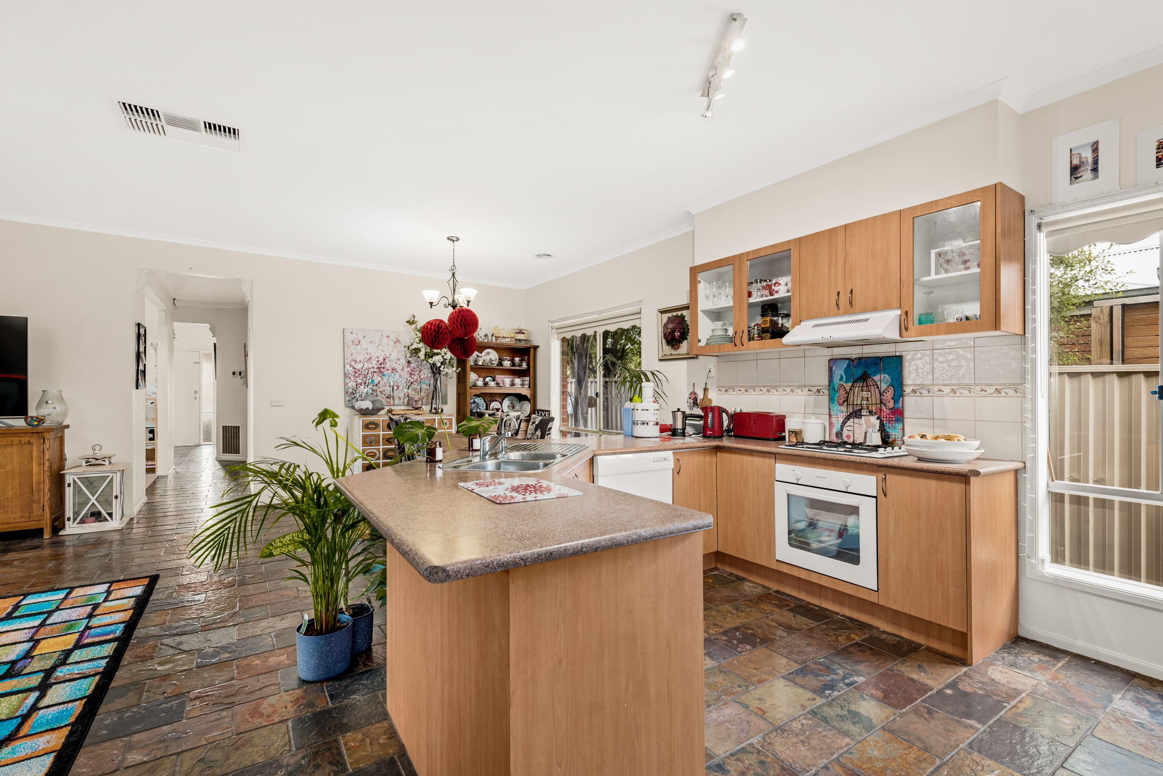 13 Stokes Green, Pakenham VIC 3810, Pakenham - Thumbnail 2