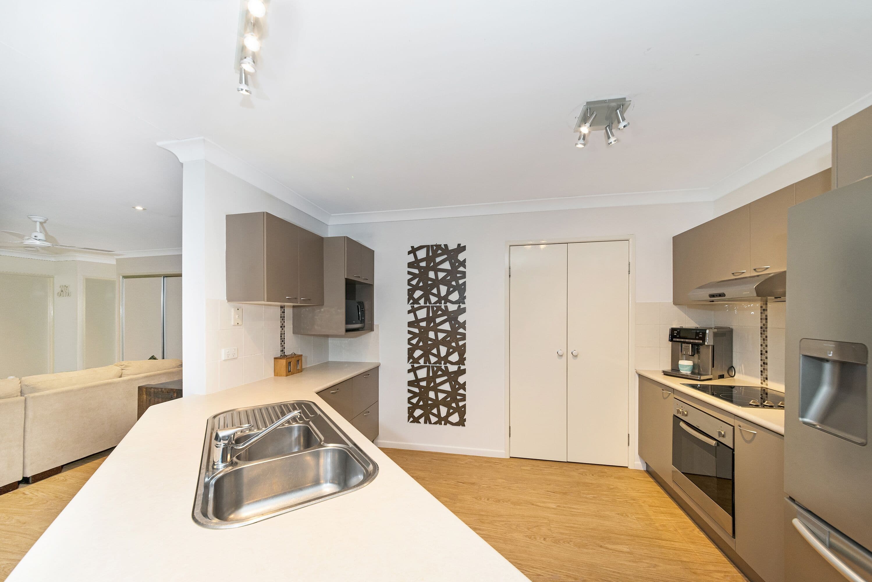 5 Eton Court, Burdell QLD 4818, Burdell - Thumbnail 5