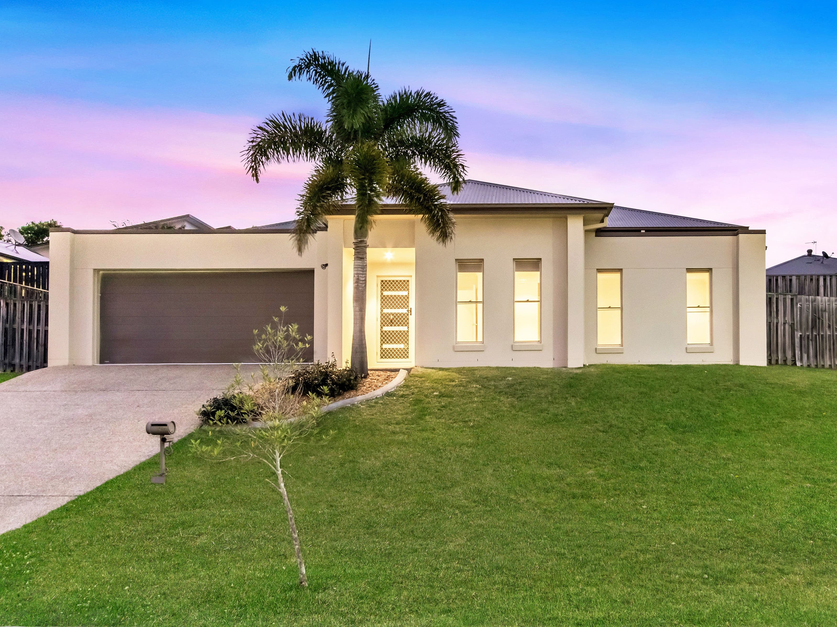 33 Barrington Street, Upper Coomera QLD 4209, Upper Coomera - Thumbnail 2