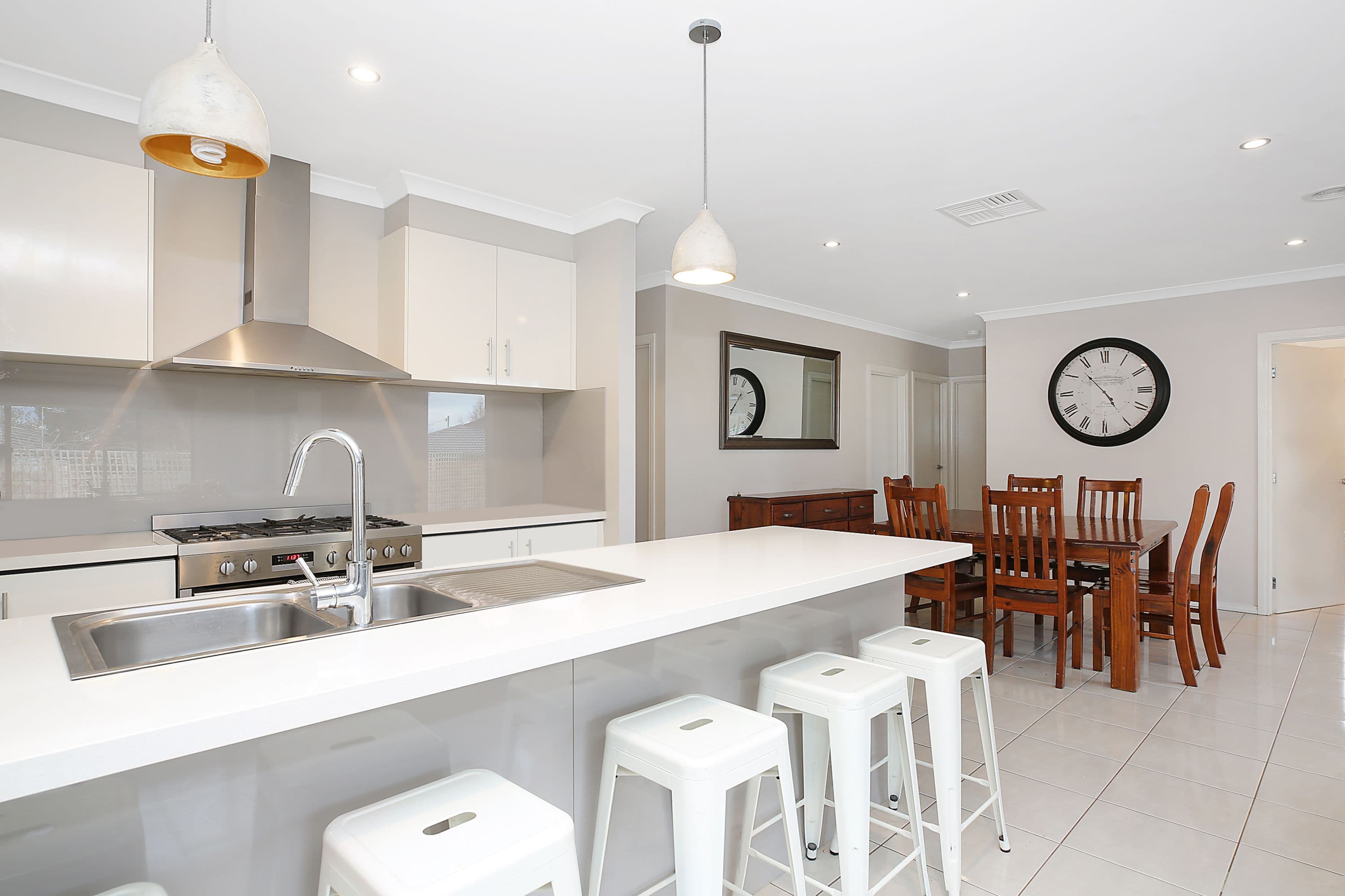 20 McAlpine Court, Camperdown VIC 3260, Camperdown - Thumbnail 2