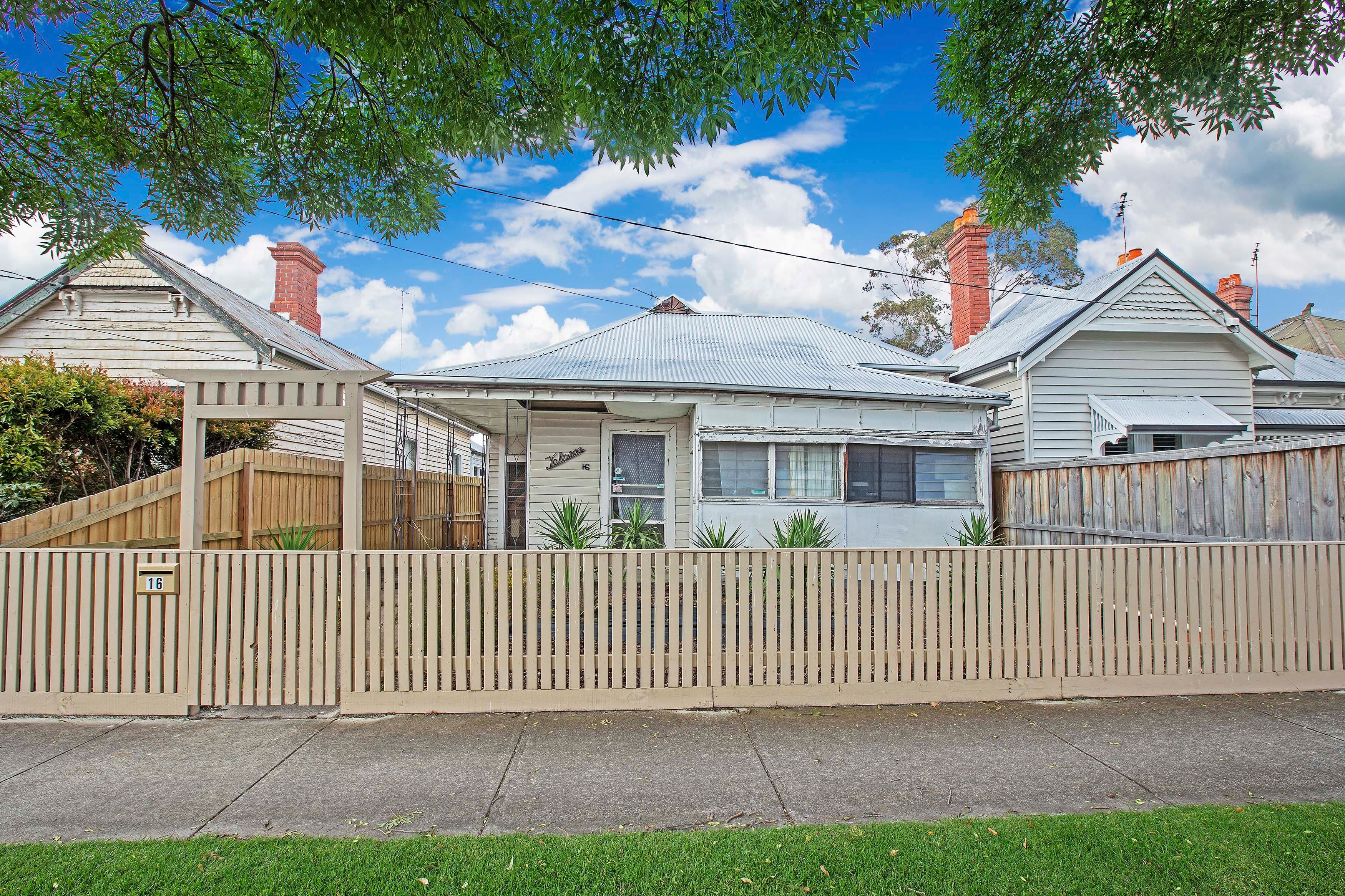 16 Henry Street, Geelong VIC 3220, Geelong - Image 1