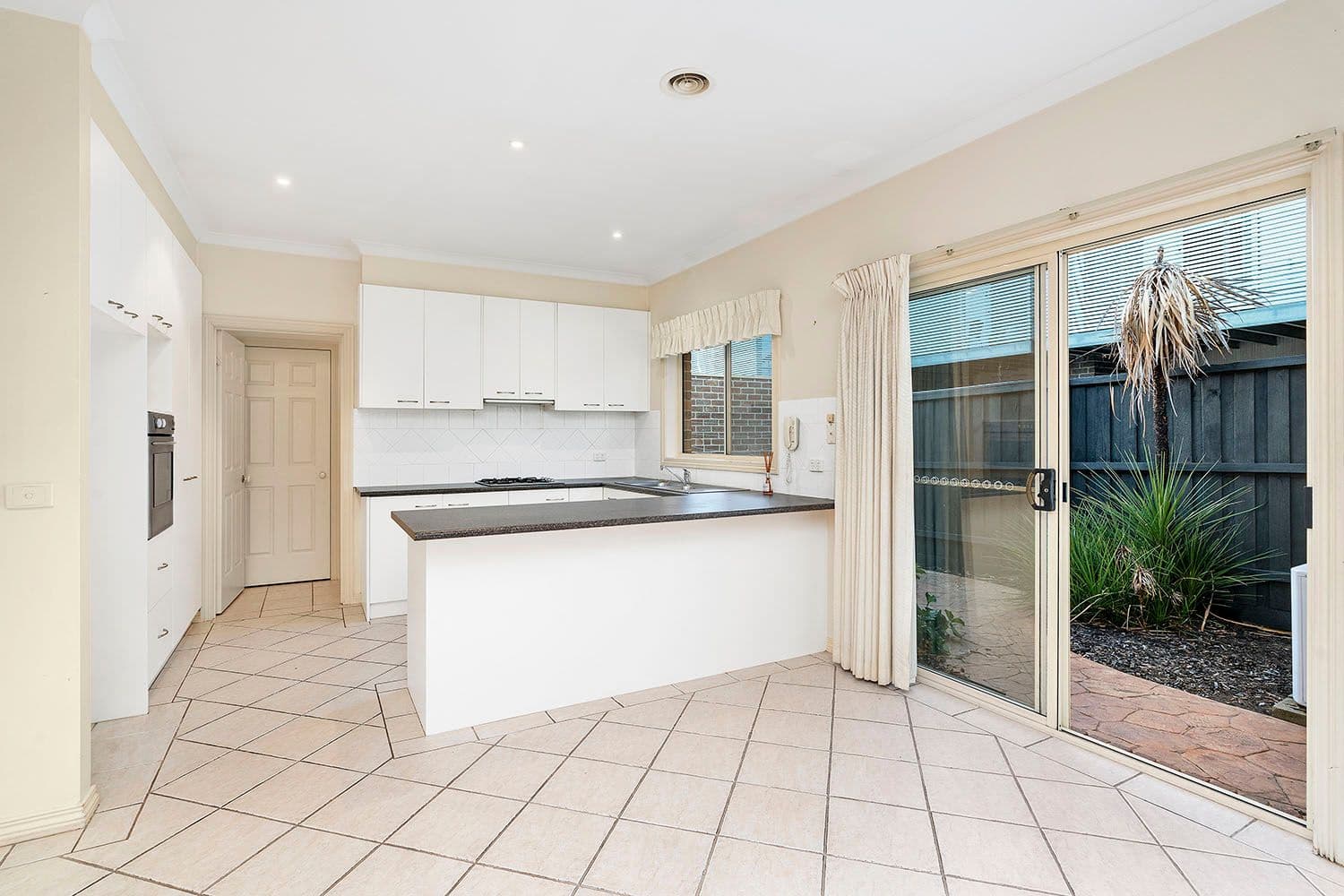 3 Garfield Street, Cheltenham VIC 3192, Cheltenham - Thumbnail 3