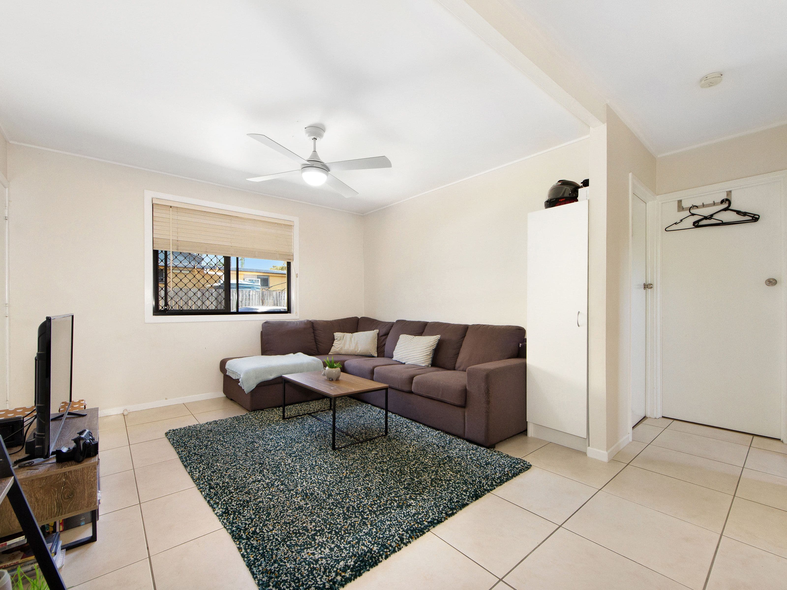 35 Brisbane Road, Biggera Waters QLD 4216, Biggera Waters - Thumbnail 3