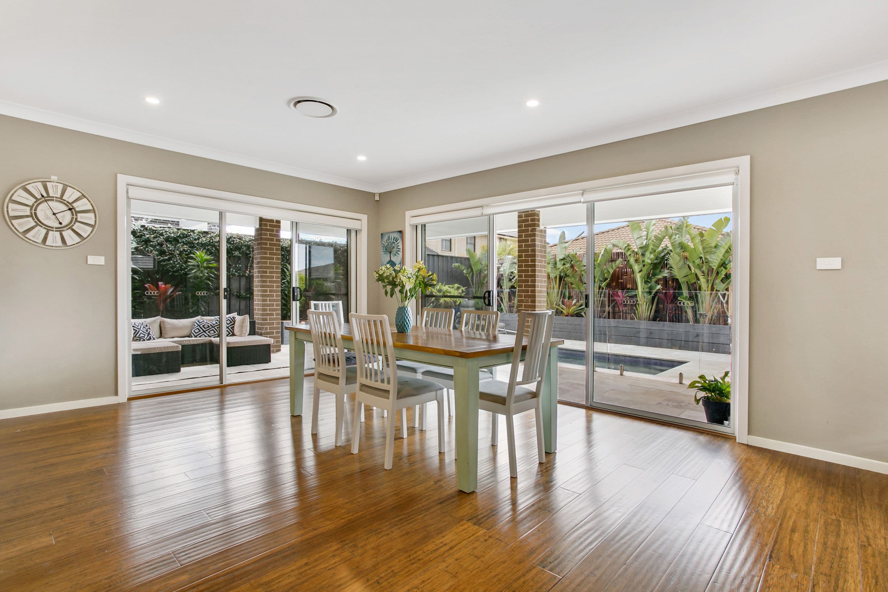 44 Mary Wade Place, Carnes Hill - Thumbnail 5