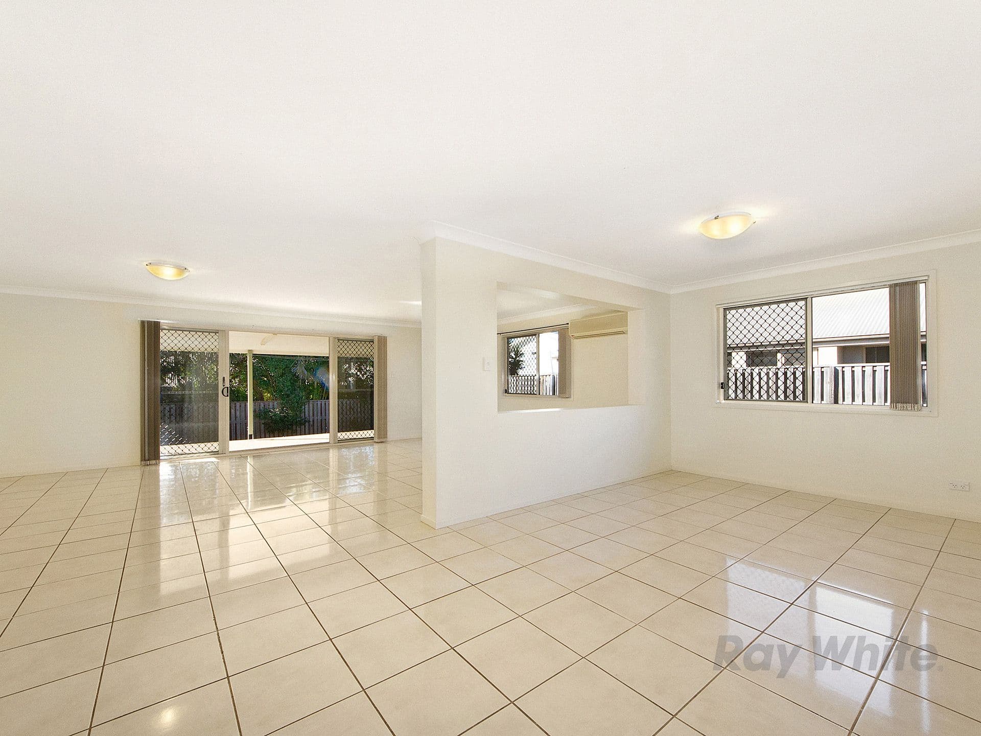 48 Lauradale Crescent, Ormeau QLD 4208, Ormeau - Thumbnail 3