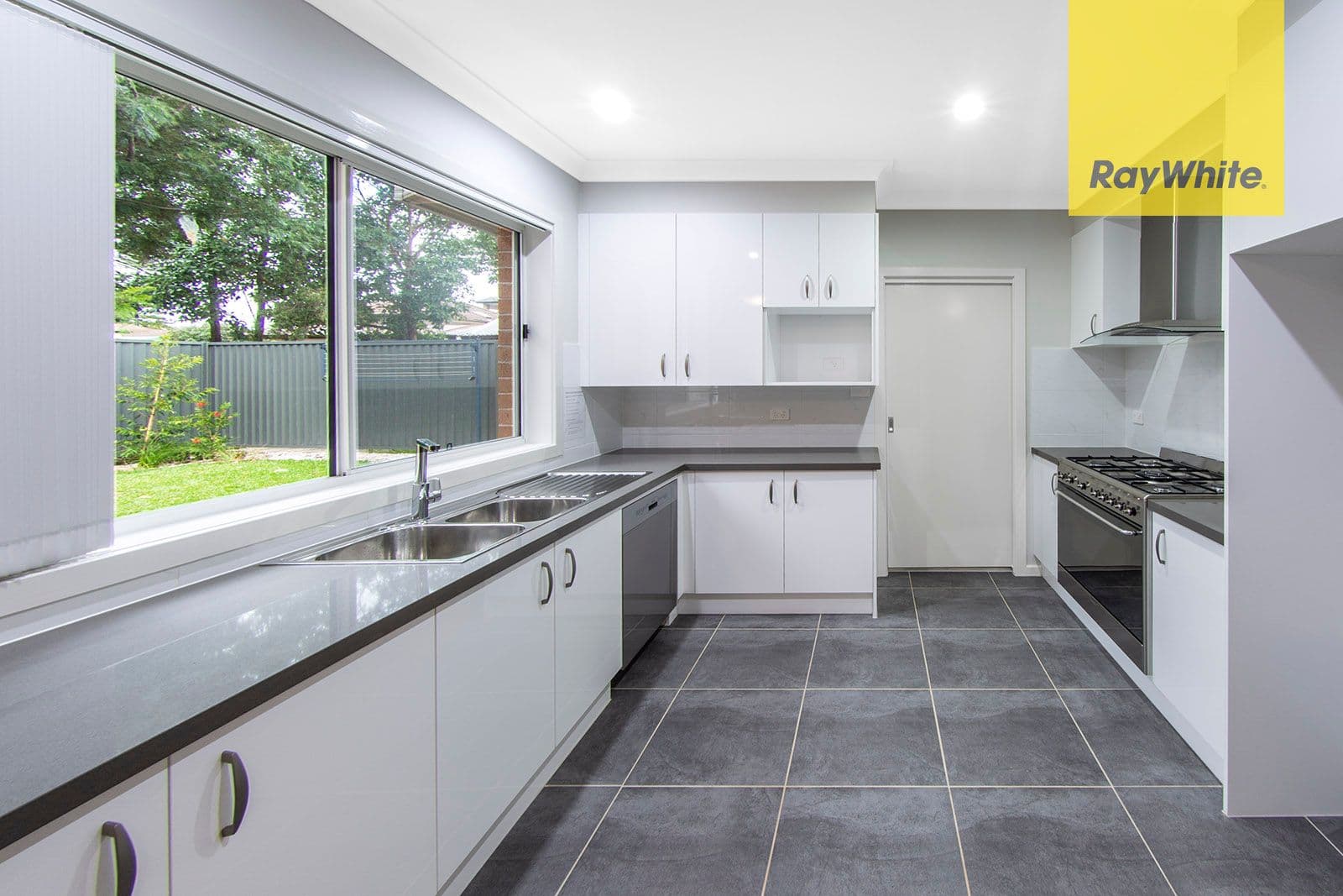 33 Camillo Street, Pendle Hill NSW 2145, Pendle Hill - Thumbnail 4