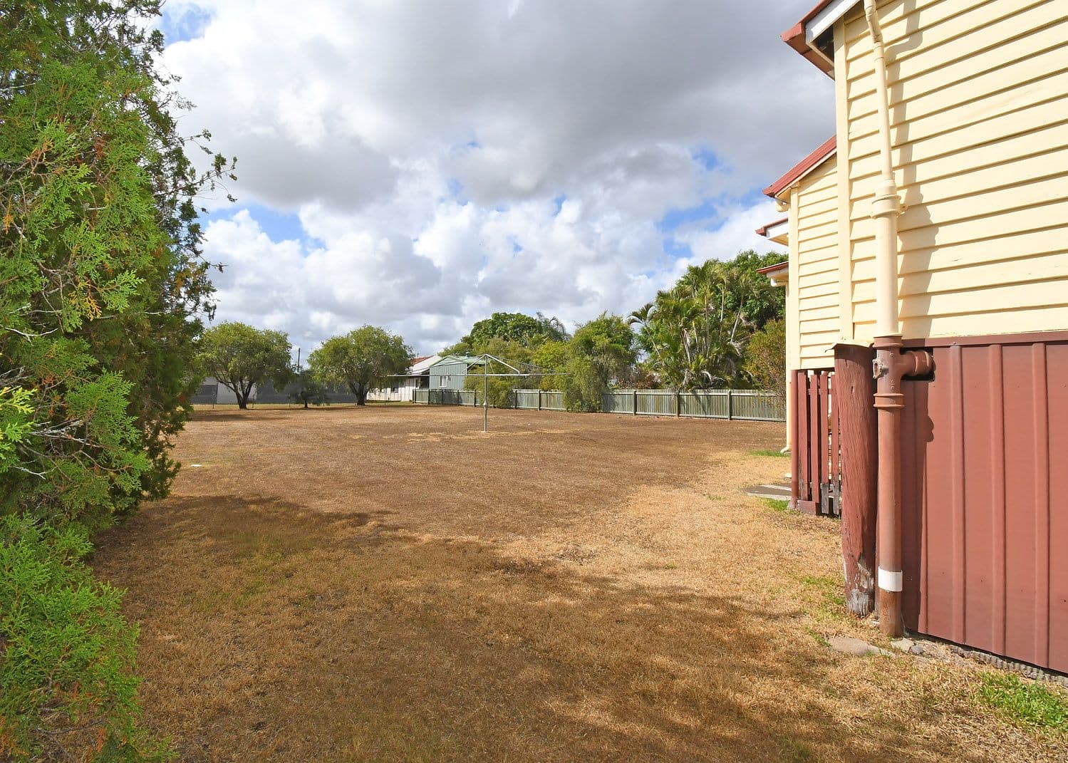 11 Rocky Street, Maryborough QLD 4650, Maryborough - Thumbnail 2