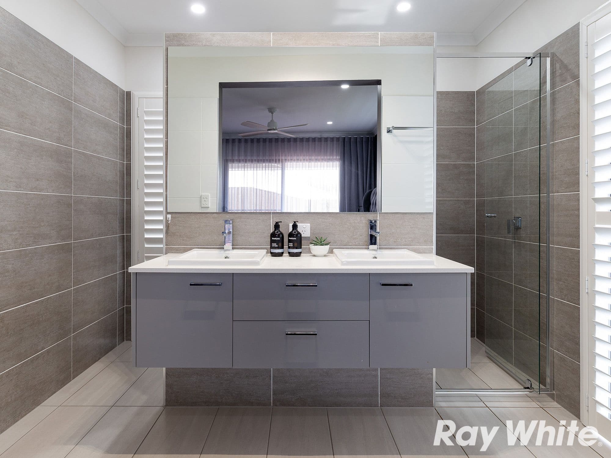 12 Panorama Place, Upper Kedron QLD 4055, Upper Kedron - Thumbnail 3