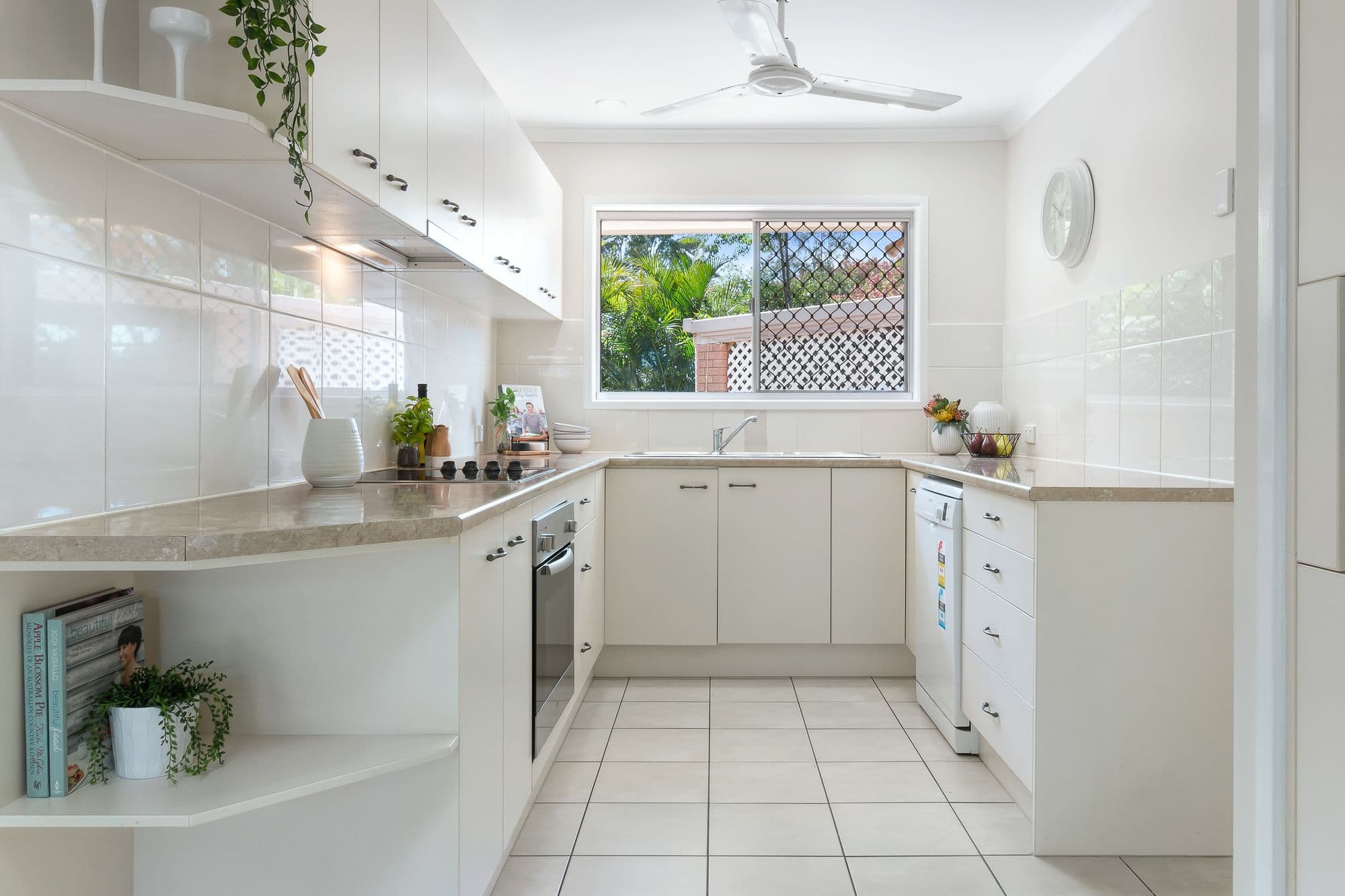 12 Cooyar Street, Aspley QLD 4034, Aspley - Thumbnail 2