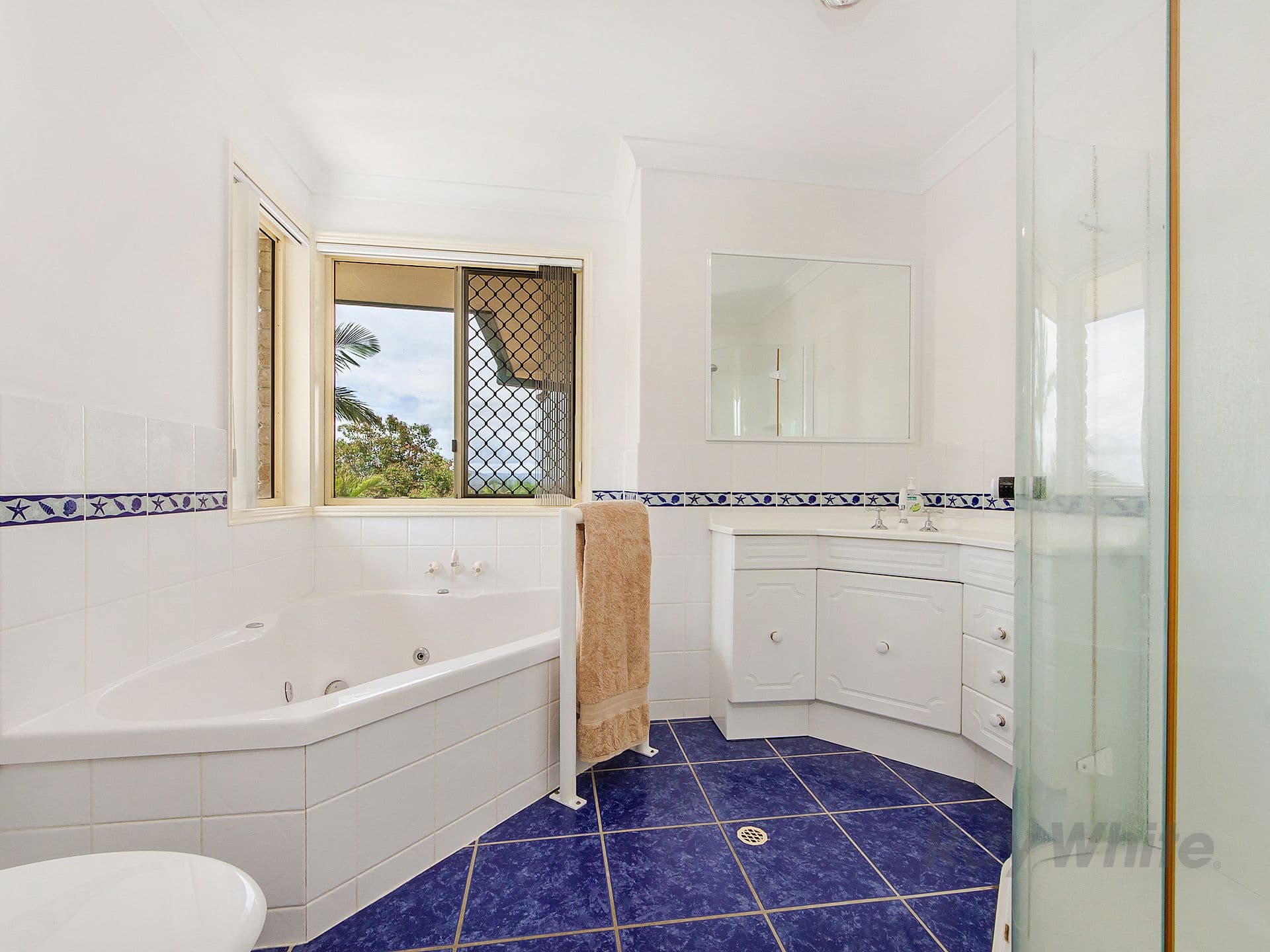 24 Trevina Crescent, Mount Warren Park QLD 4207, Mount Warren Park - Thumbnail 8