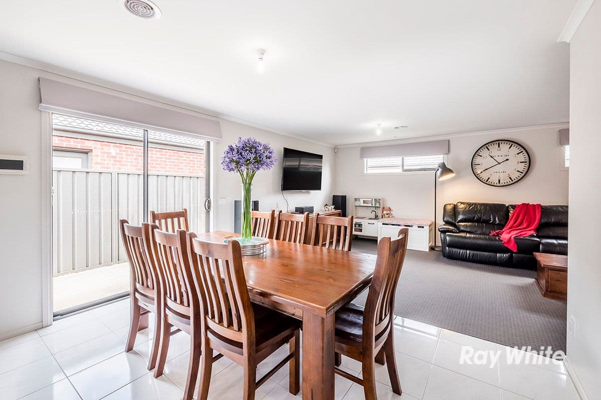 37 Barossa Drive, Clyde North VIC 3978, Clyde North - Thumbnail 7