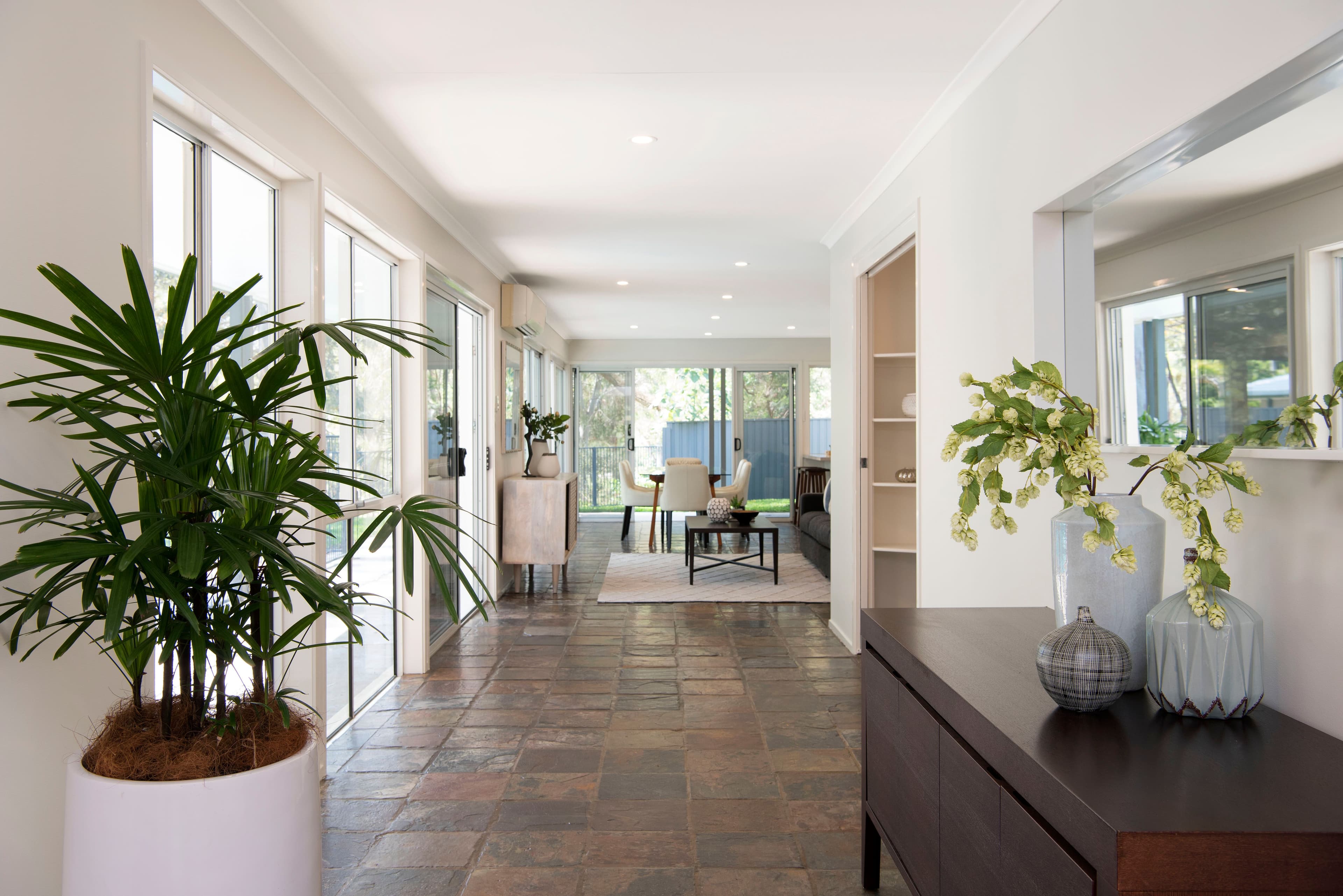 20 Meadowbank Street, Carindale QLD 4152, Carindale - Thumbnail 3