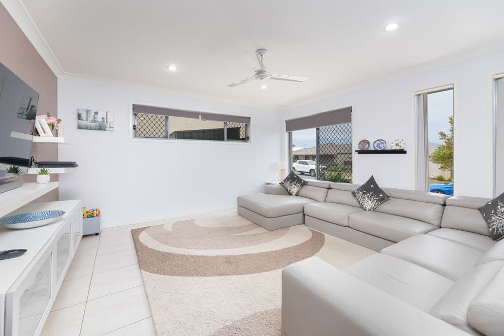 37 Wildwood Circuit, Mango Hill QLD 4509, Mango Hill - Thumbnail 2