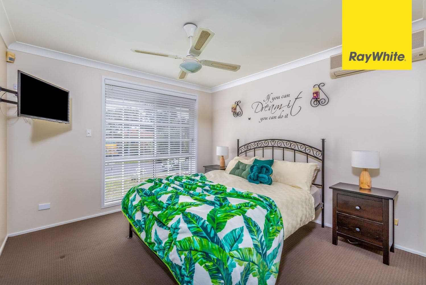 7 Ripley Place, Hassall Grove - Thumbnail 4