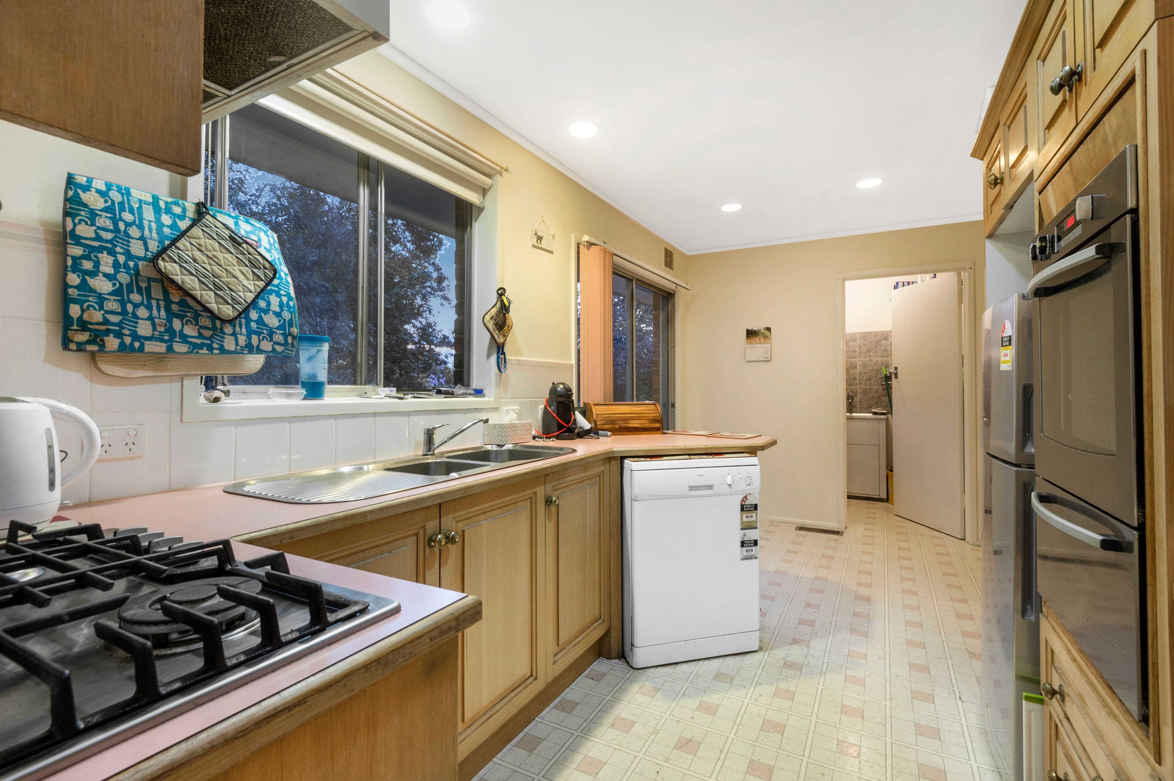 9 Amber Avenue, Frankston VIC 3199, Frankston - Thumbnail 2